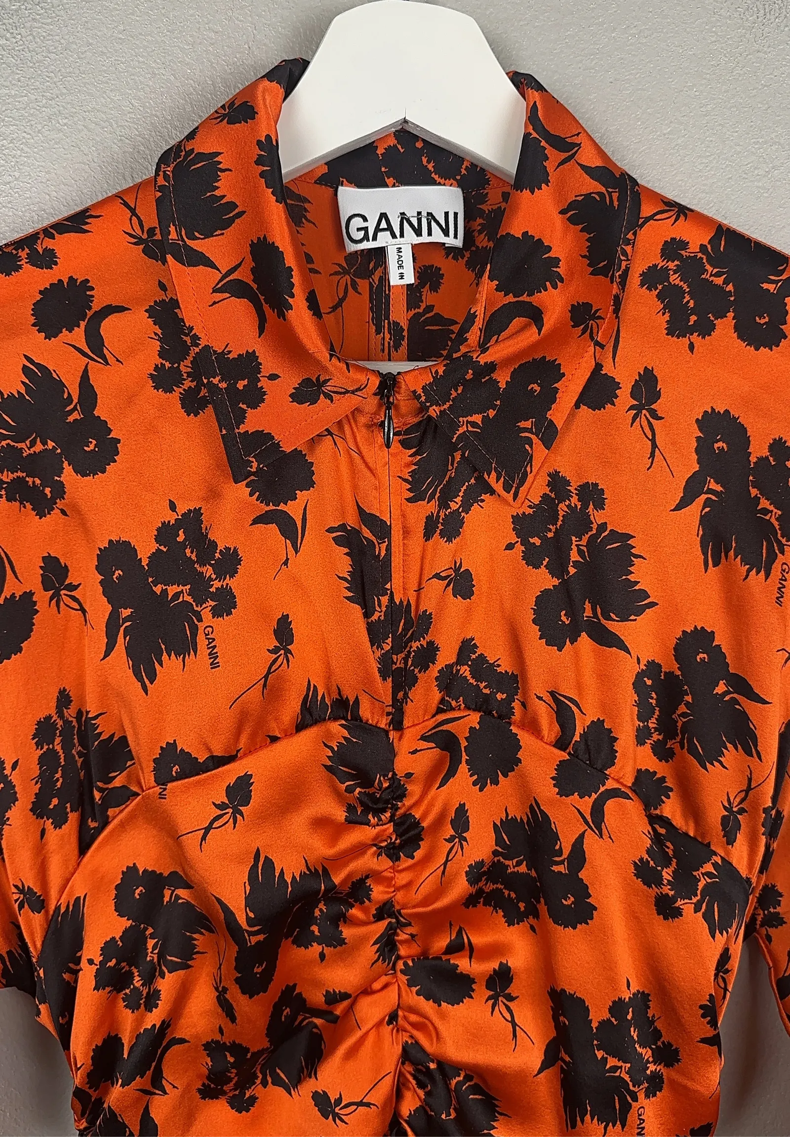 Ganni-sidenklänning - Image 5