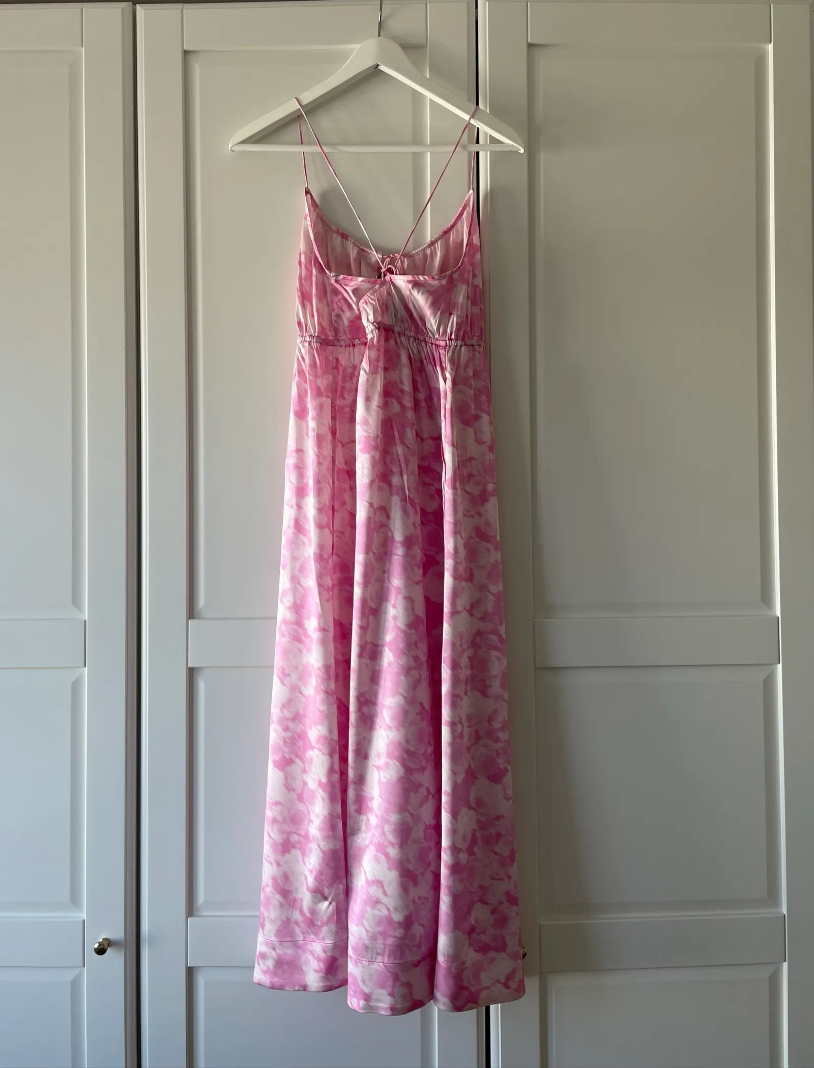 Ganni Tie-detailed Printed Silk-blend Satin Midi-sidenklänning NWT - Image 4