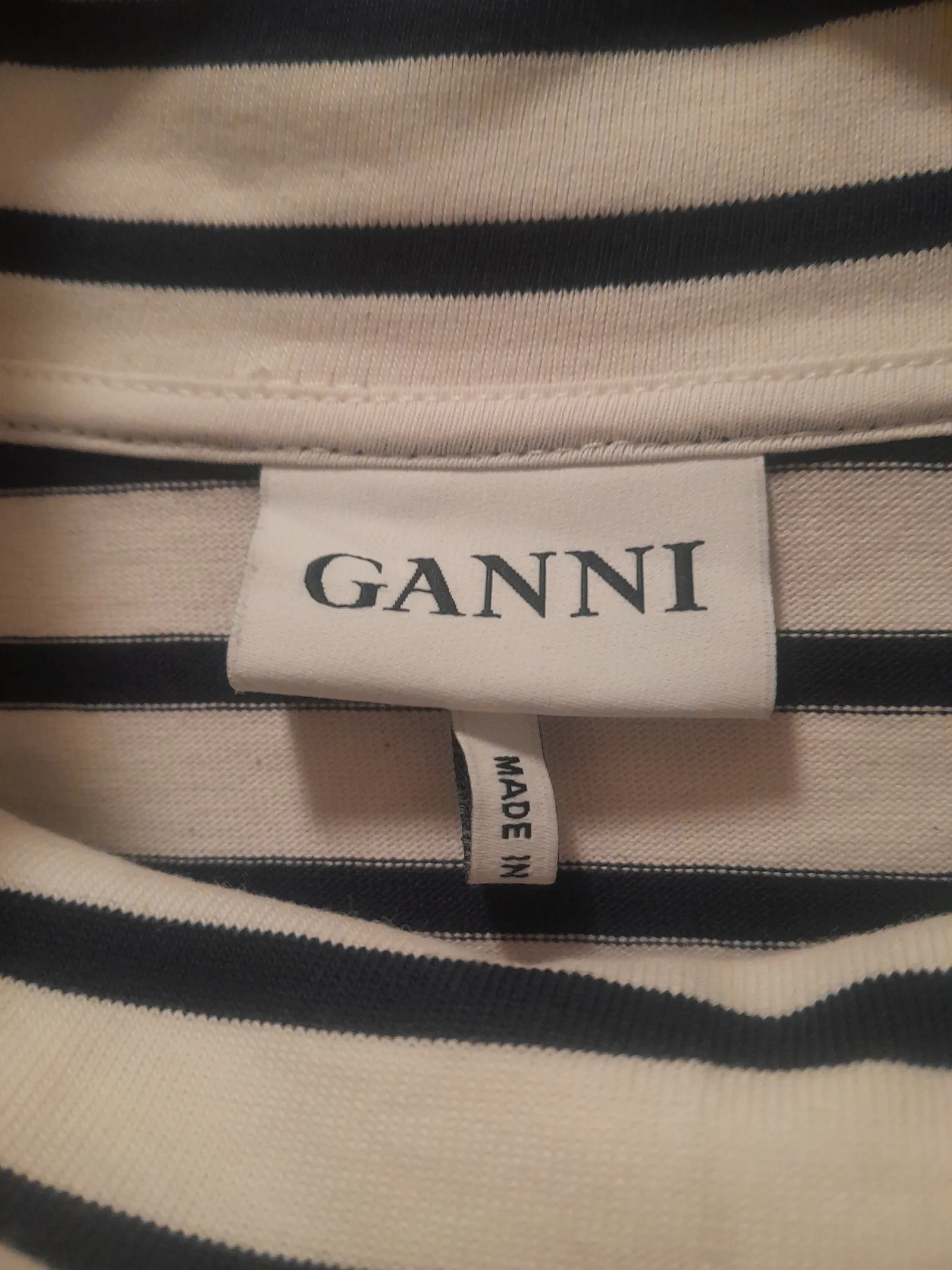 Ganni-polotröja NWOT - Image 2