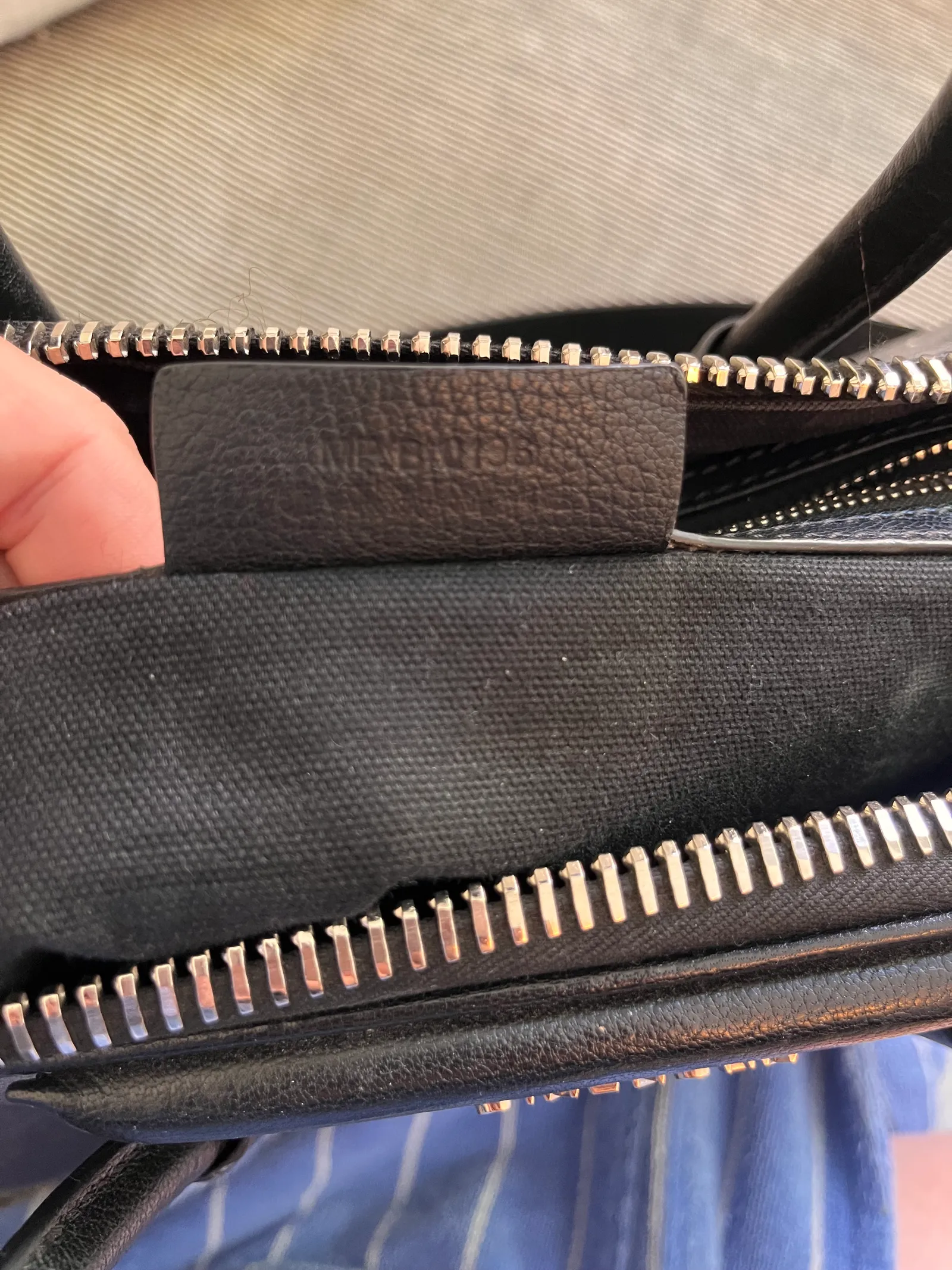 Givenchy Antigona Medium-skinnhandväska - Image 7