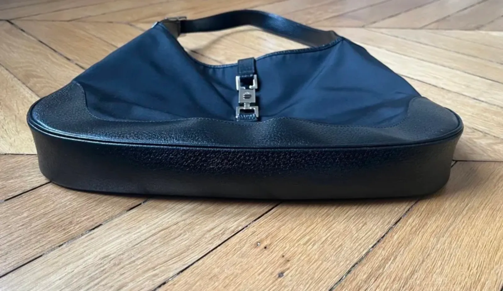 Gucci Jackie-axelremsväska - Image 3