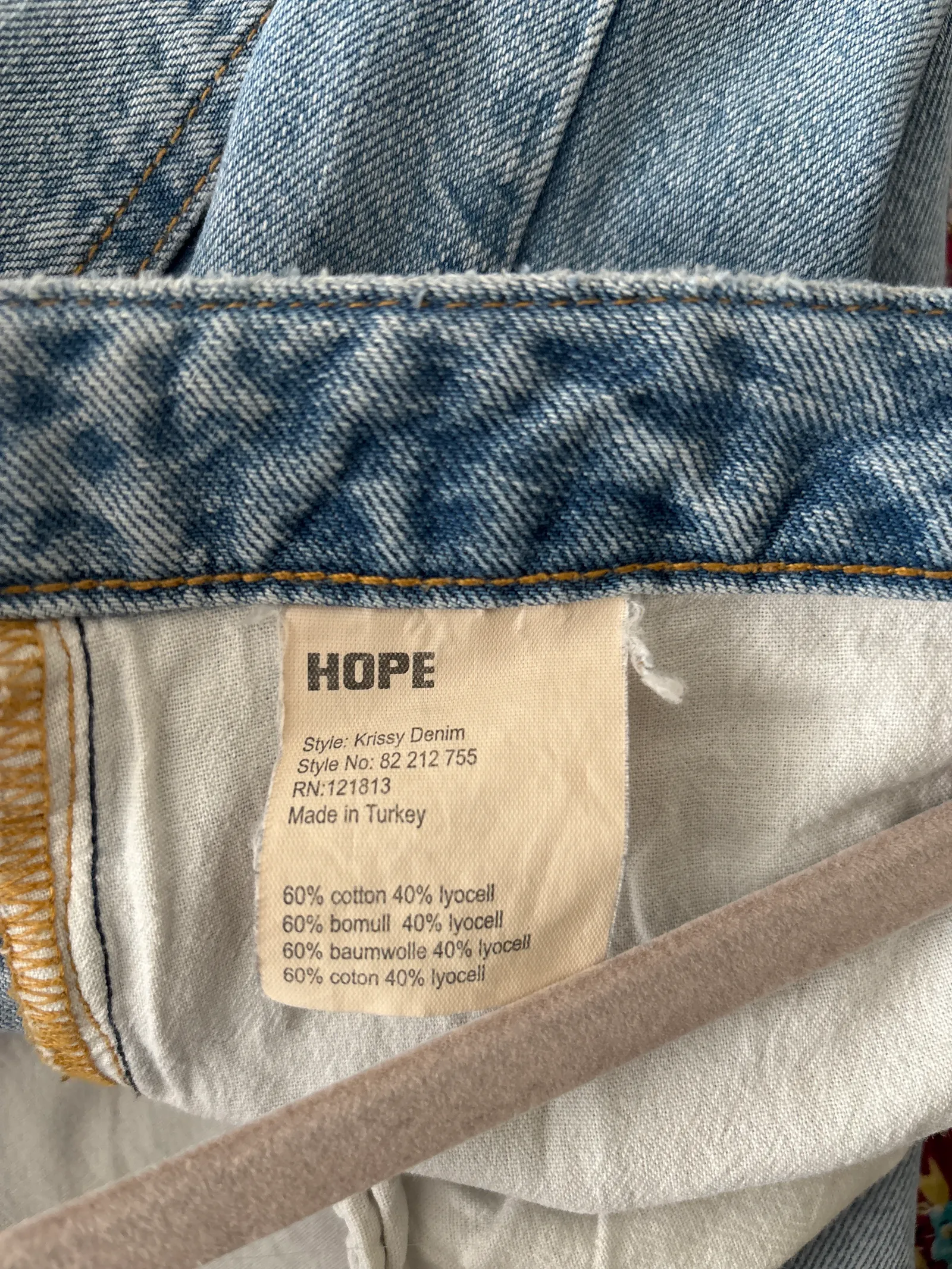 Hope Krisdy Denim-jeans - Image 3