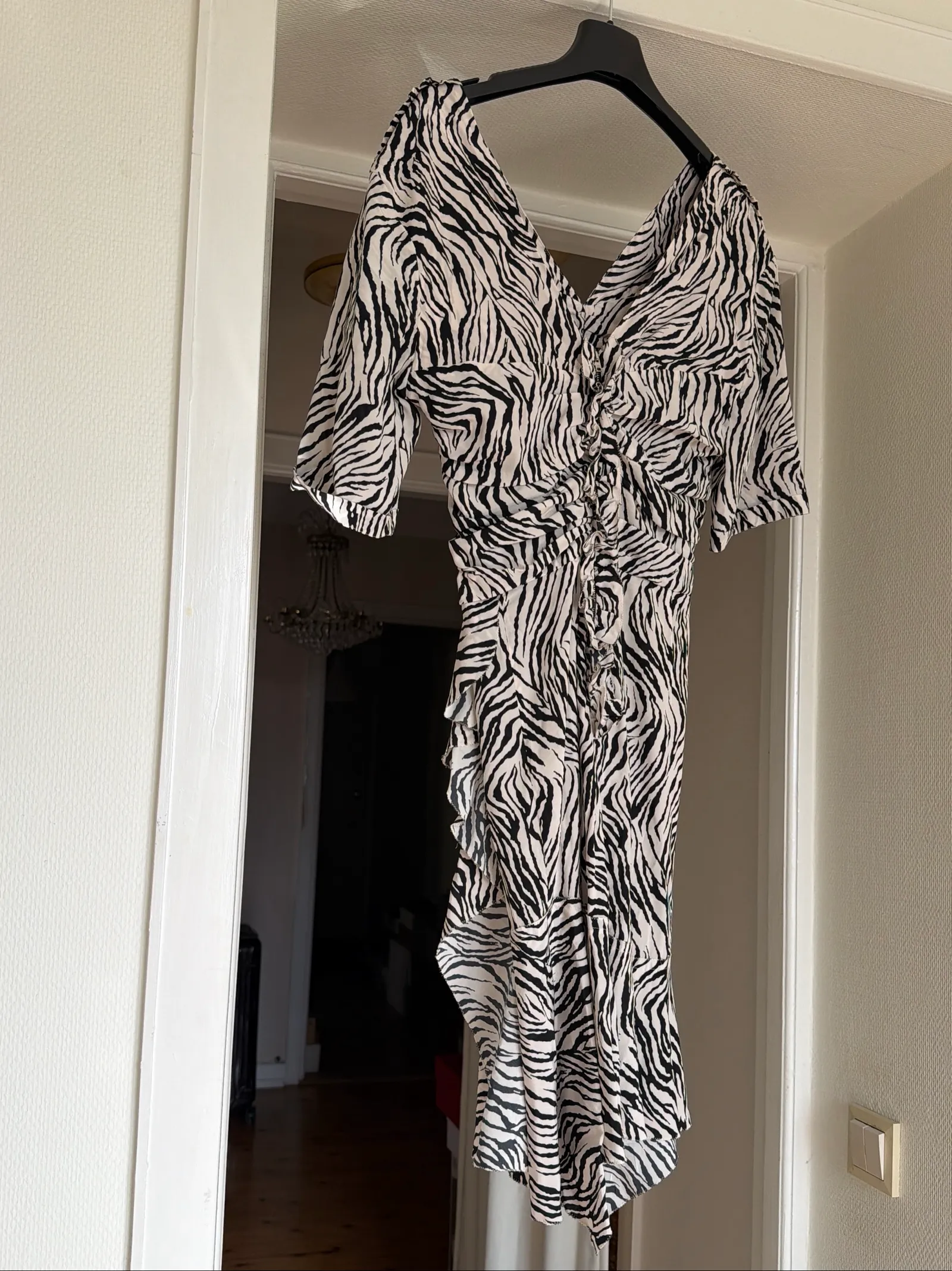 Isabel Marant Occasion-sidenklänning NWT - Image 2