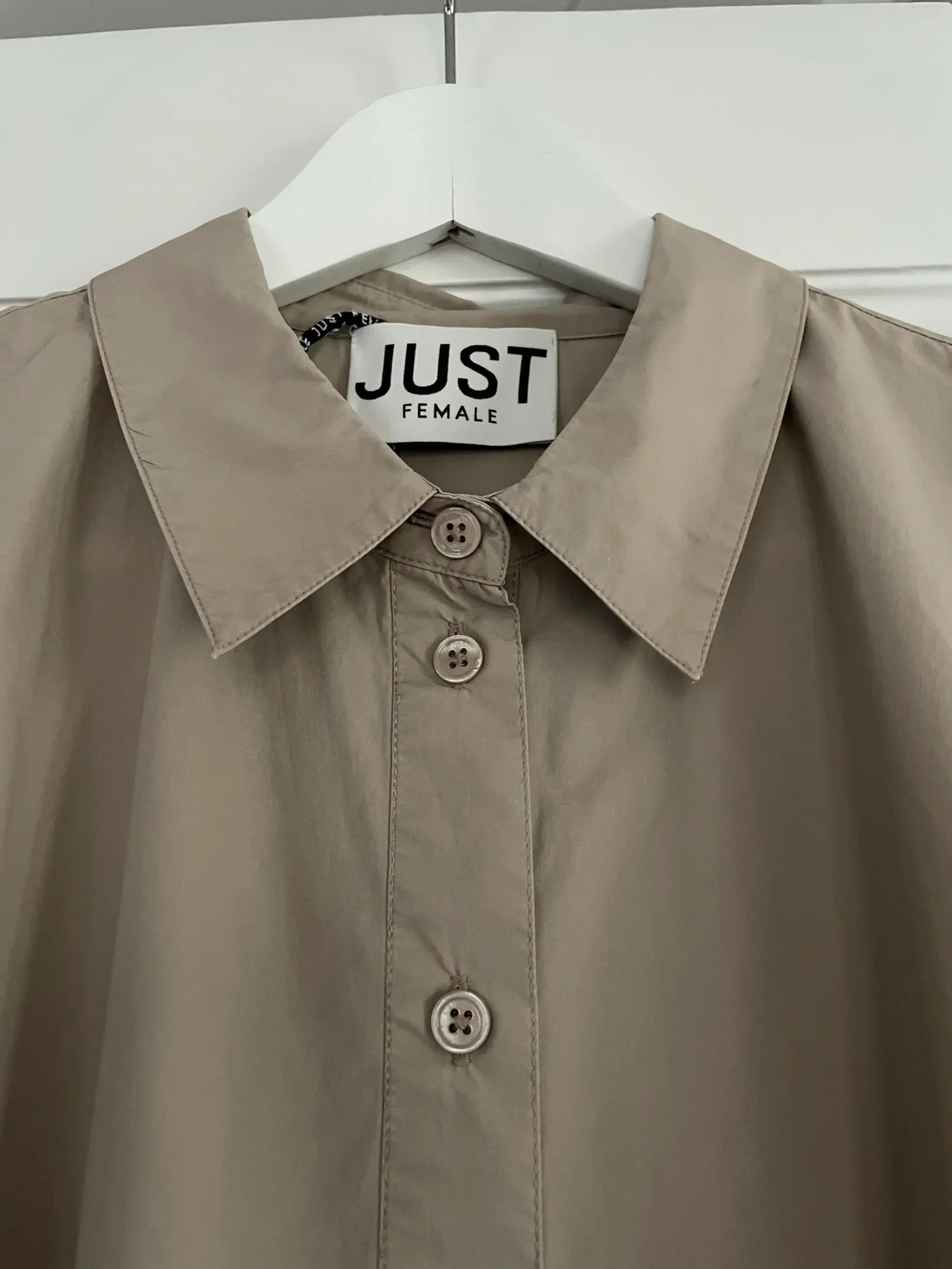 Just Female-klänning NWOT - Image 2