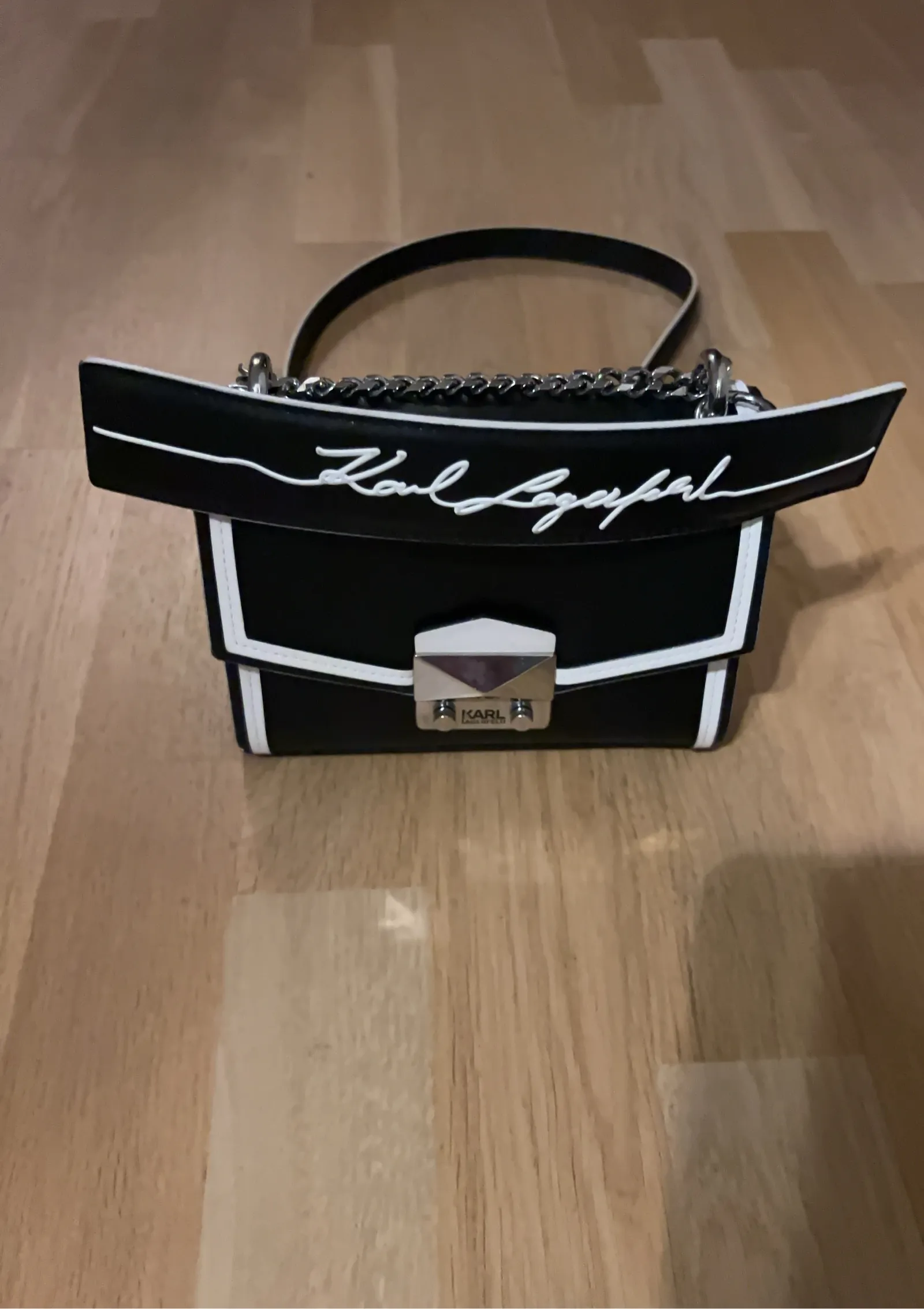 Karl Lagerfeld-skinnaxelremsväska - Image 5