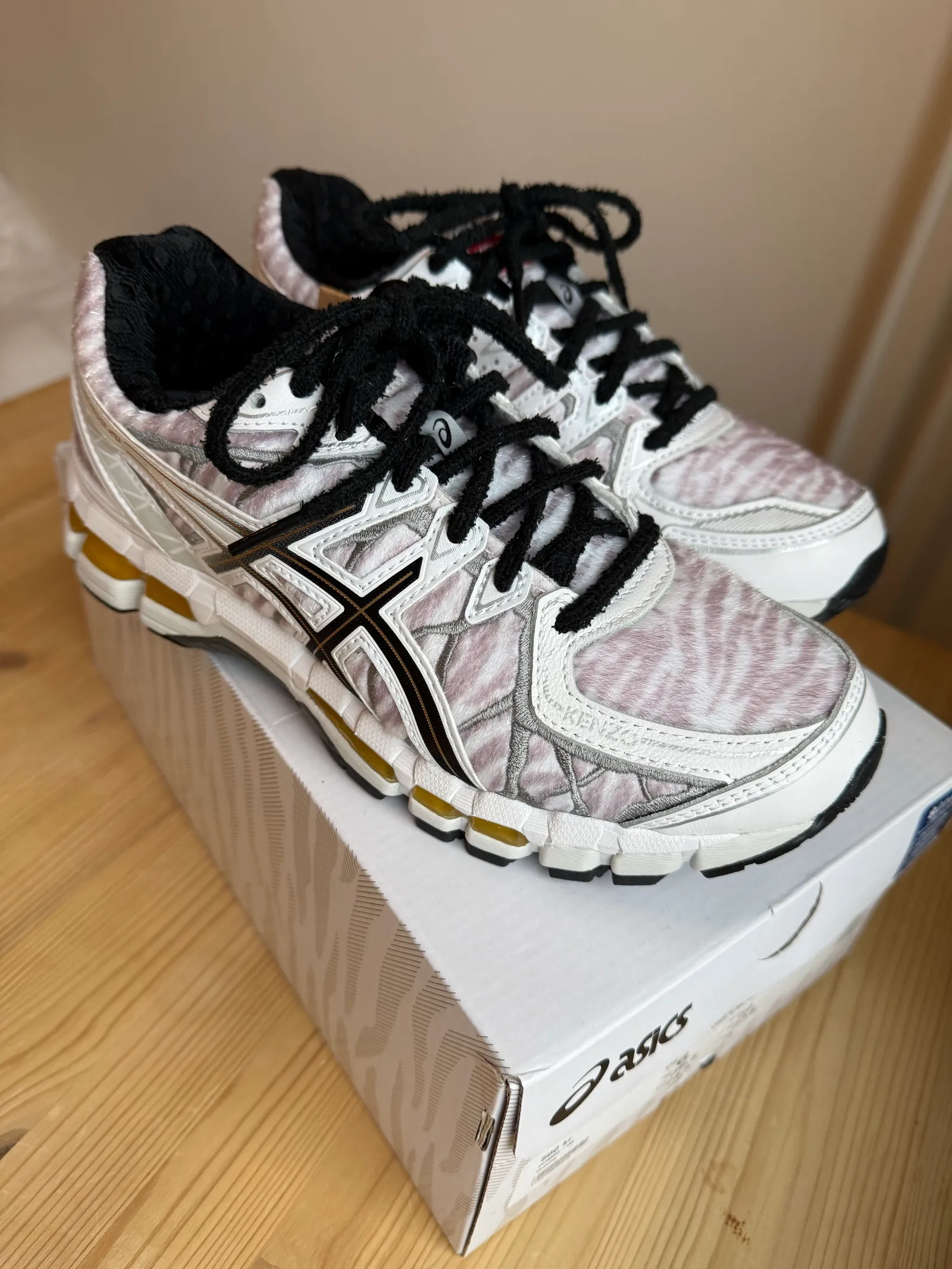 KENZO x Asics Kenzi X Asics Gel-kayano 20 Glacier Grey/black-sneakers NWT - Image 5