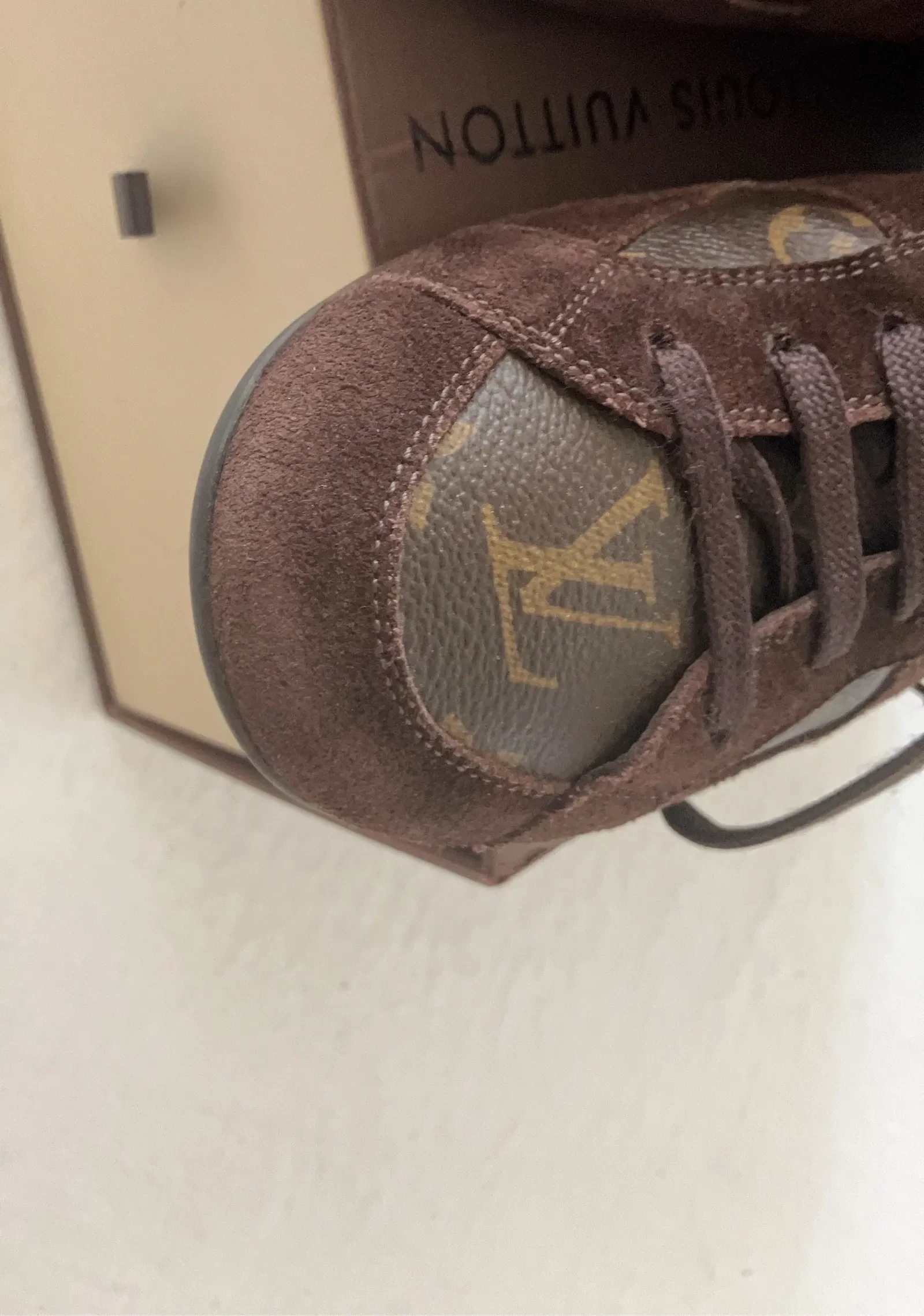 Louis Vuitton Globe Trotter-skinnsneakers - Image 5