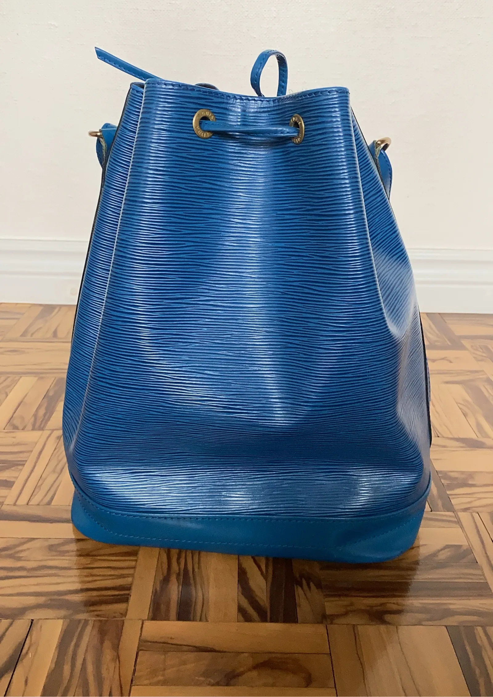 Louis Vuitton Noe Gm-skinnaxelremsväska - Image 3