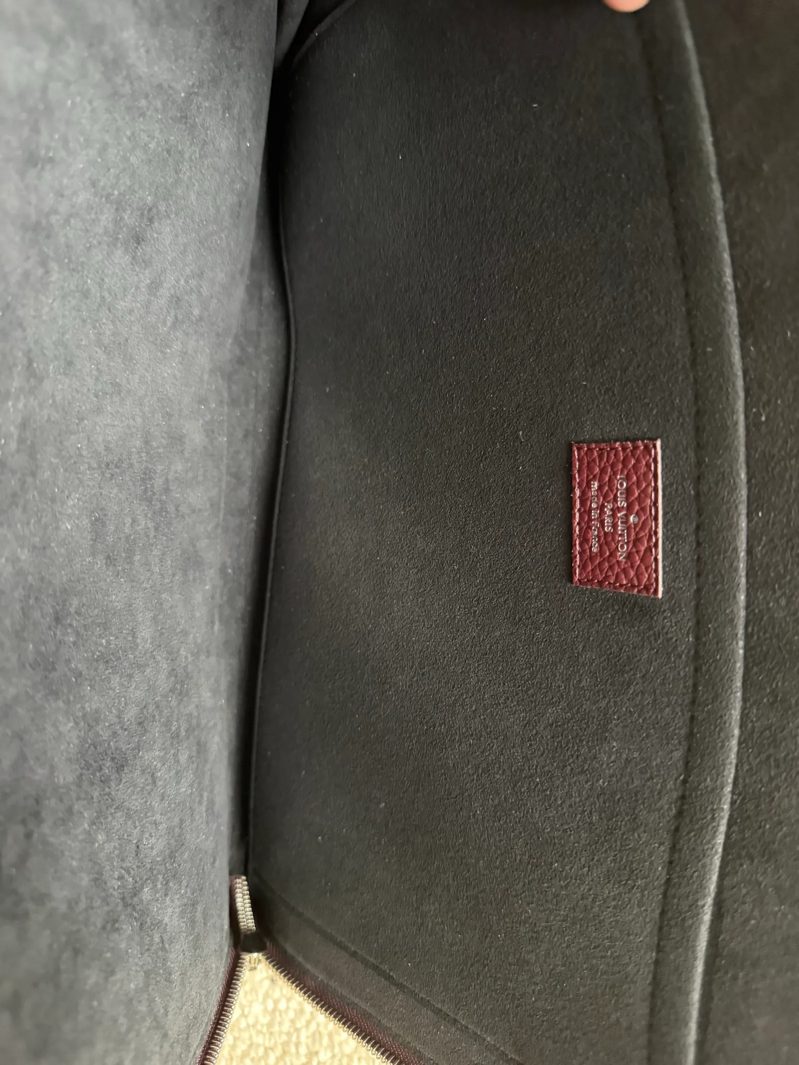 Louis Vuitton Po. Jour Gm-skinnväska - Image 5