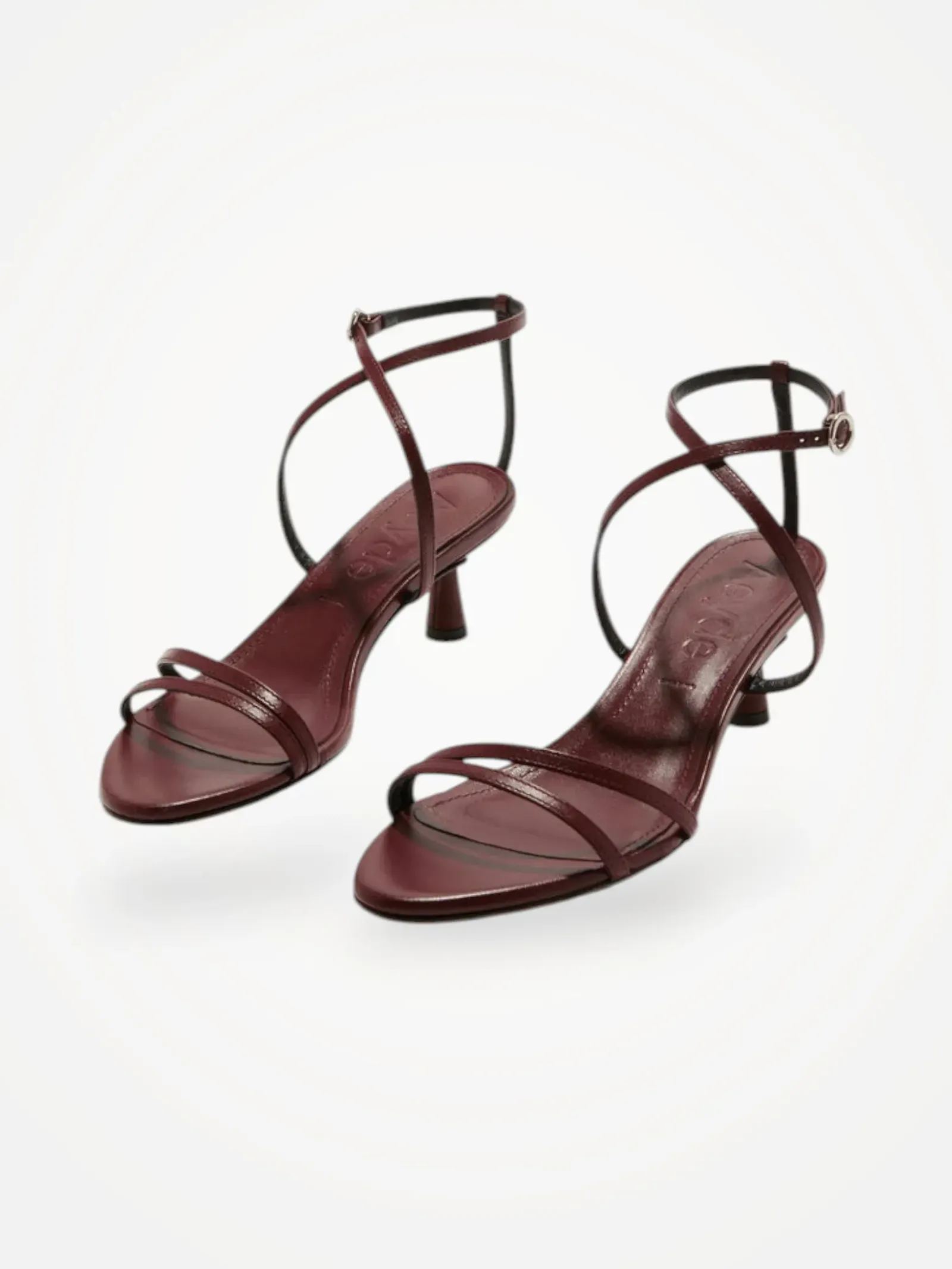 Ayede Maeve-skinnsandaler