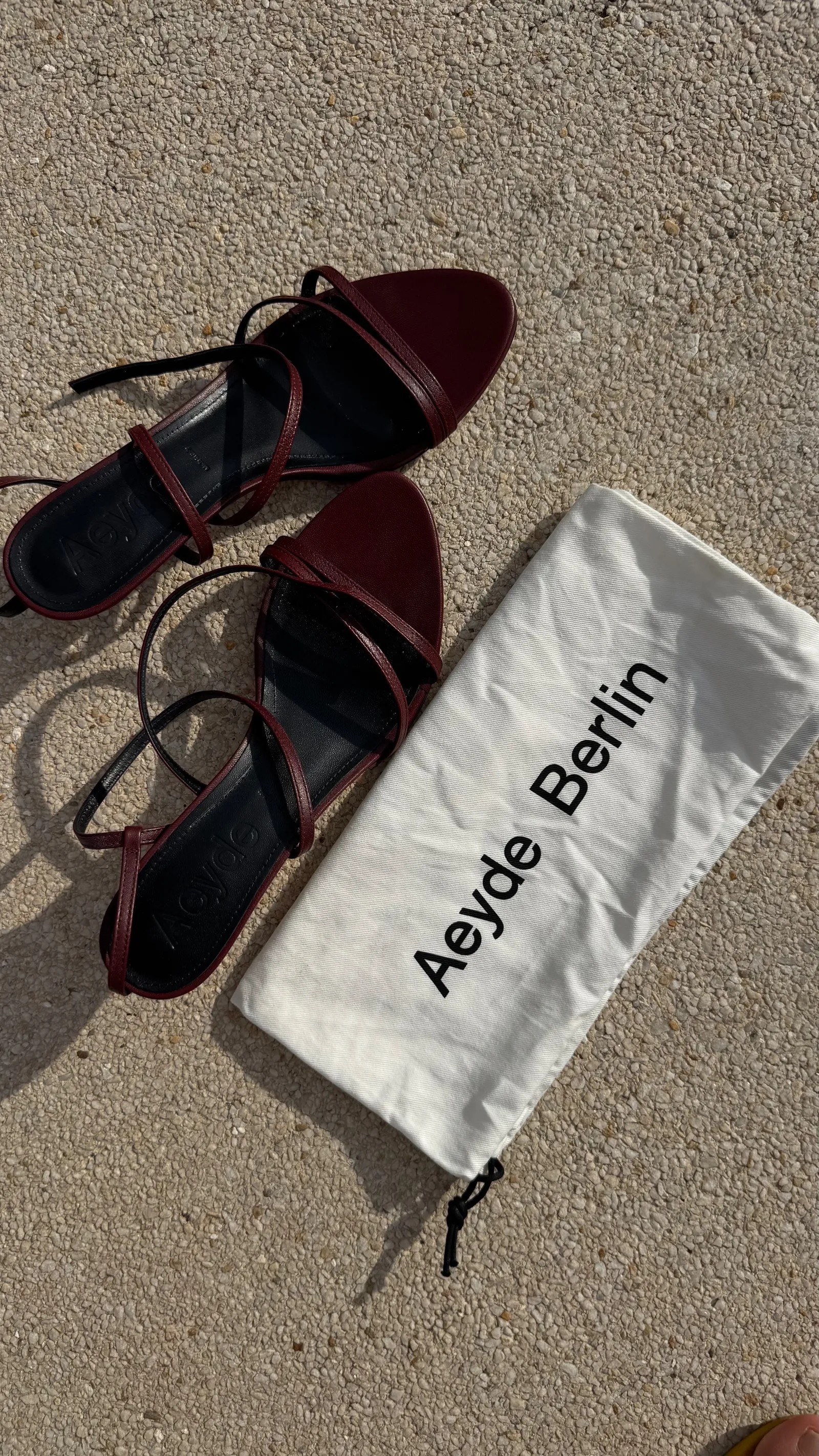 Ayede Maeve-skinnsandaler - Image 3