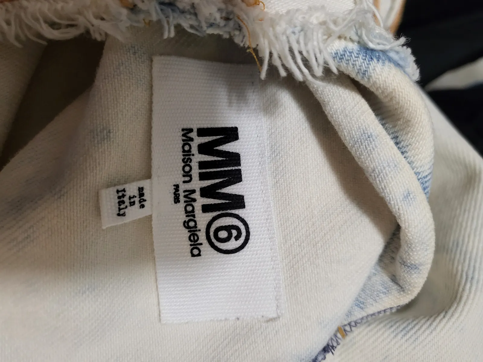 Maison Margiela Bleached Denim-t-shirt - Image 3