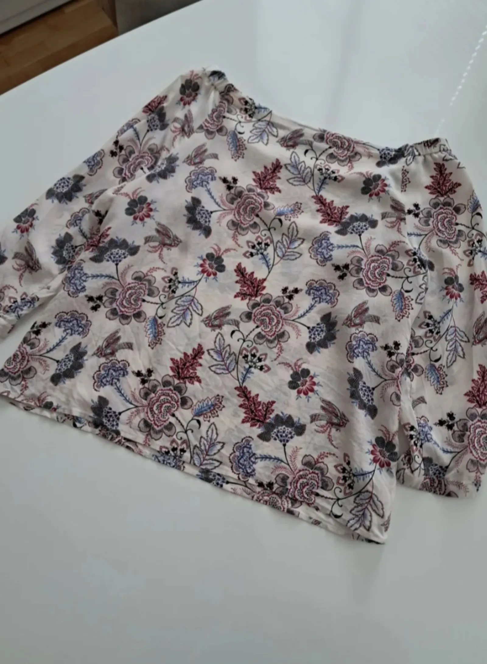 Marella-sidenblus - Image 4