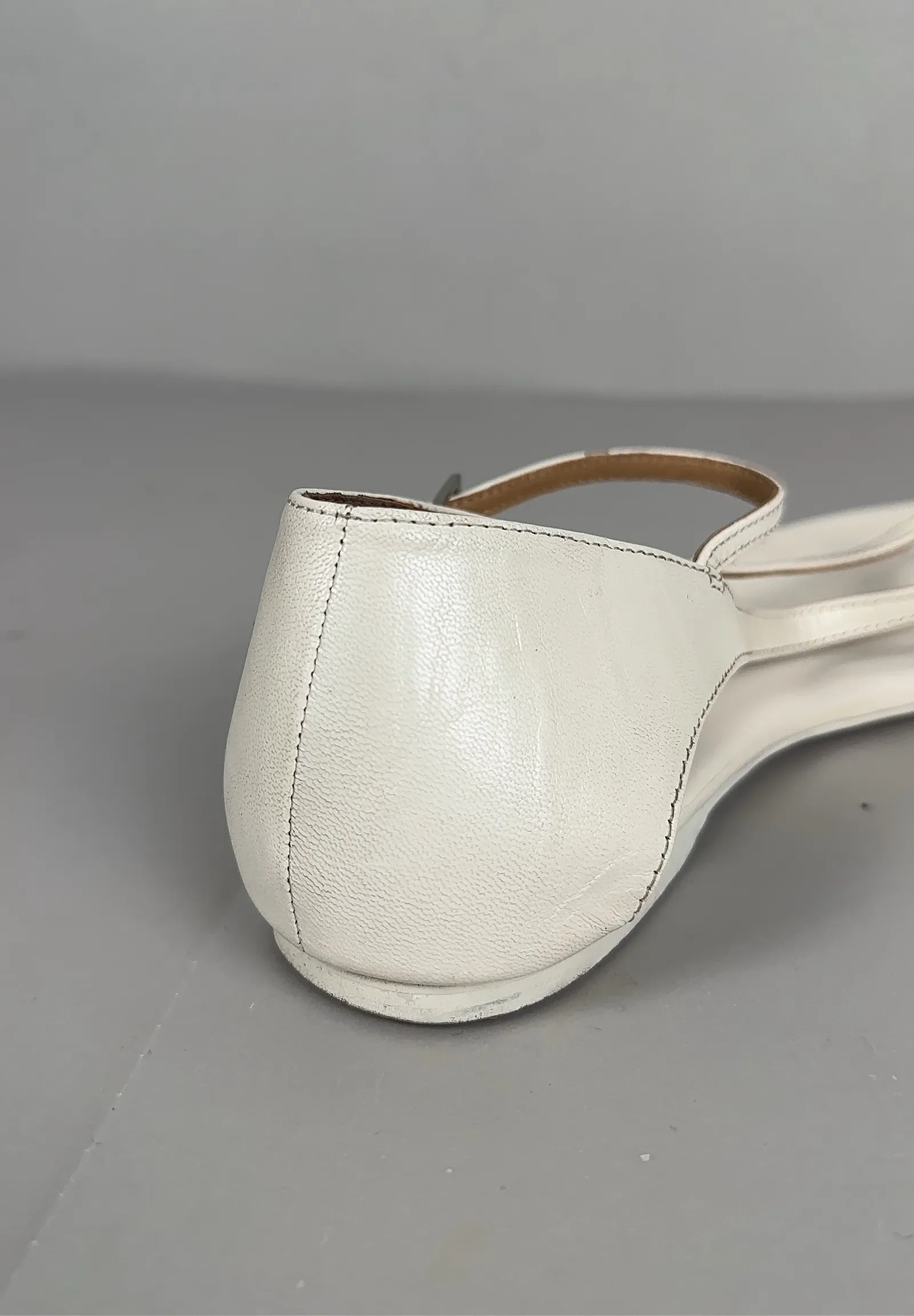 Mng-skinnsandaler NWOT - Image 12