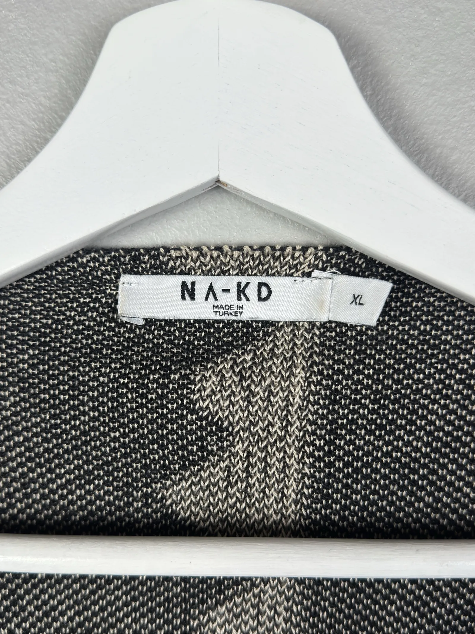 NA-KD Cut Out Knitted Maxi-klänning - Image 2