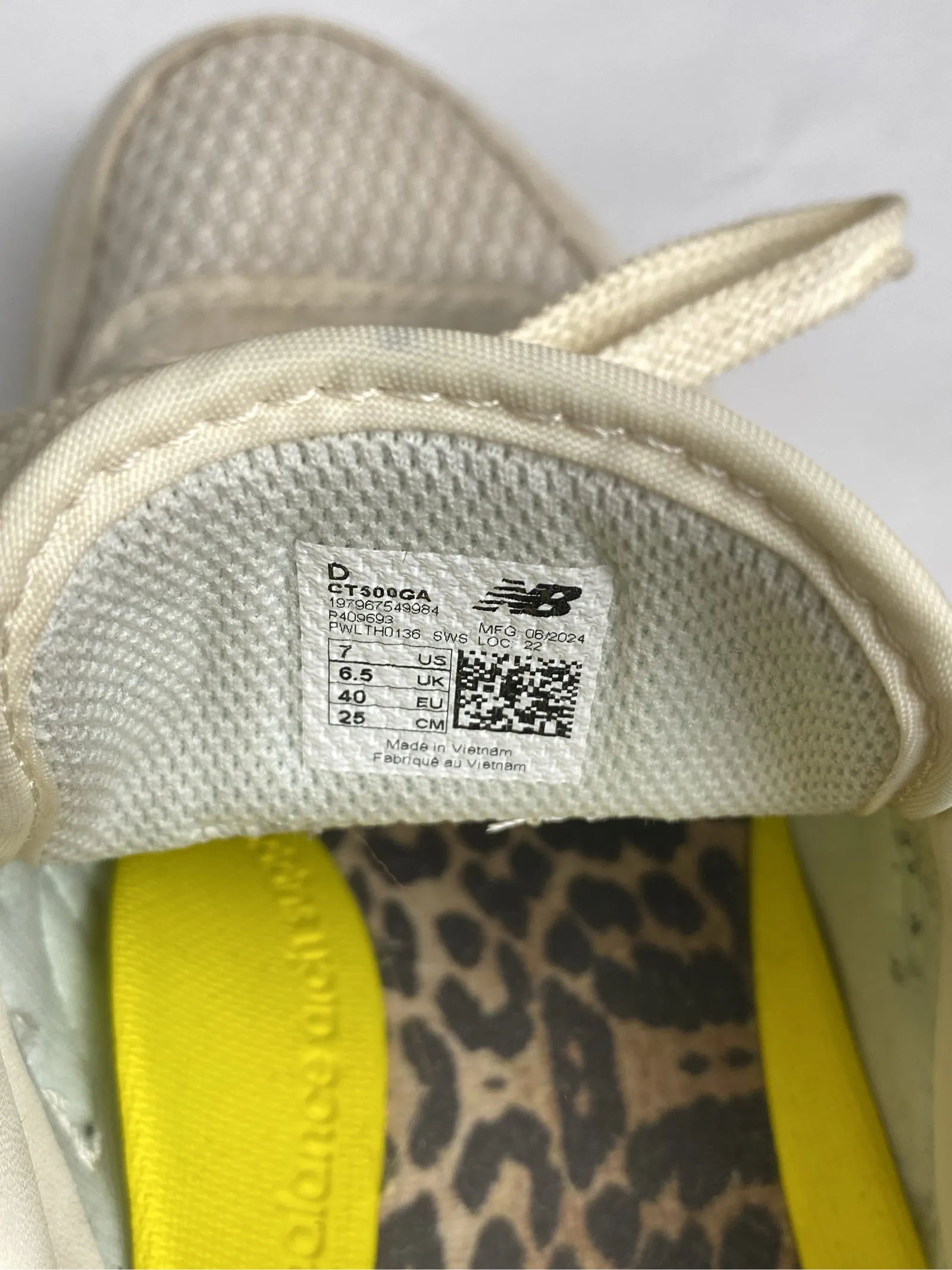 New Balance T500-skinnsneakers - Image 4