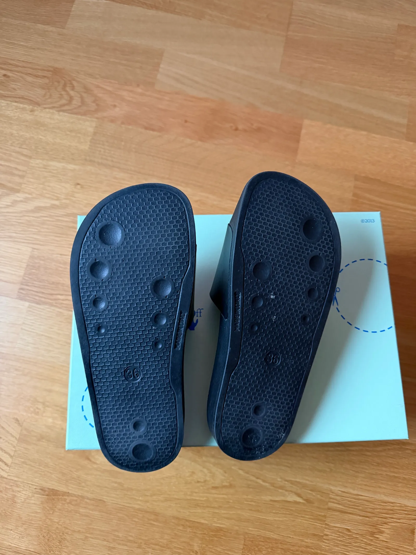 Off-White-sandaler - Image 2