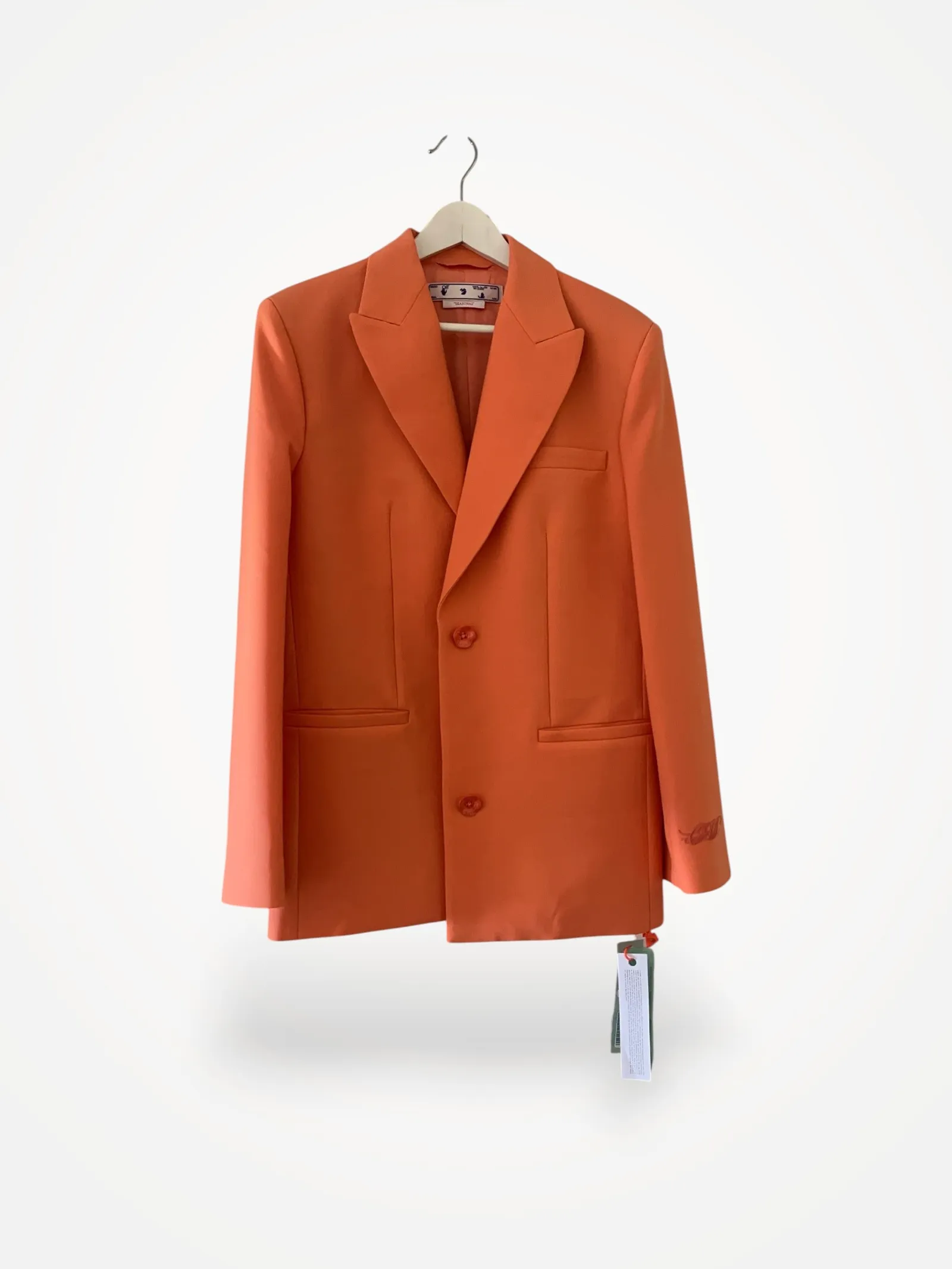 Off-White Seasonal Tomboy Coral-ullkavaj NWT