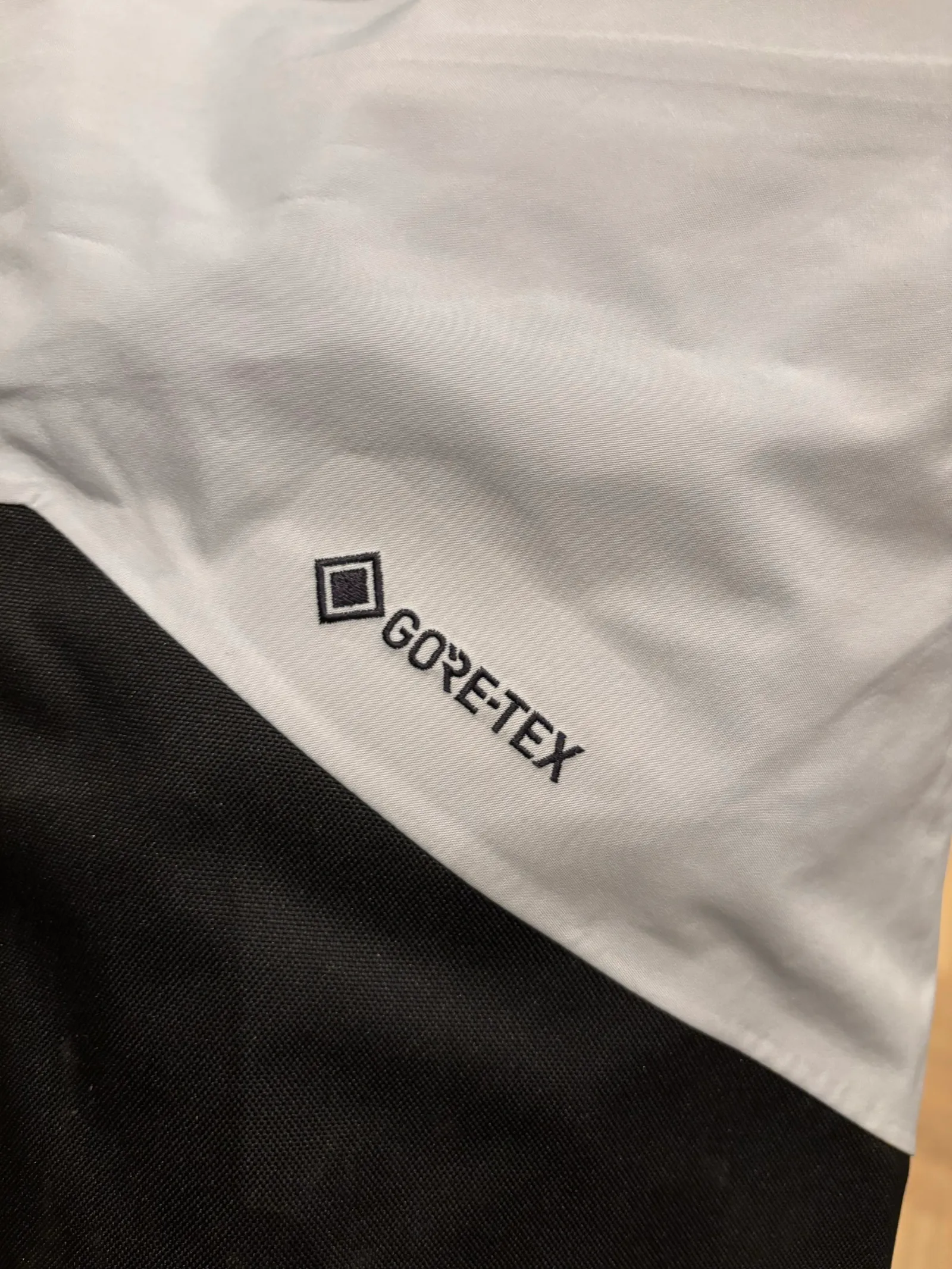 Peak Performance-fritidsbyxor NWT - Image 2