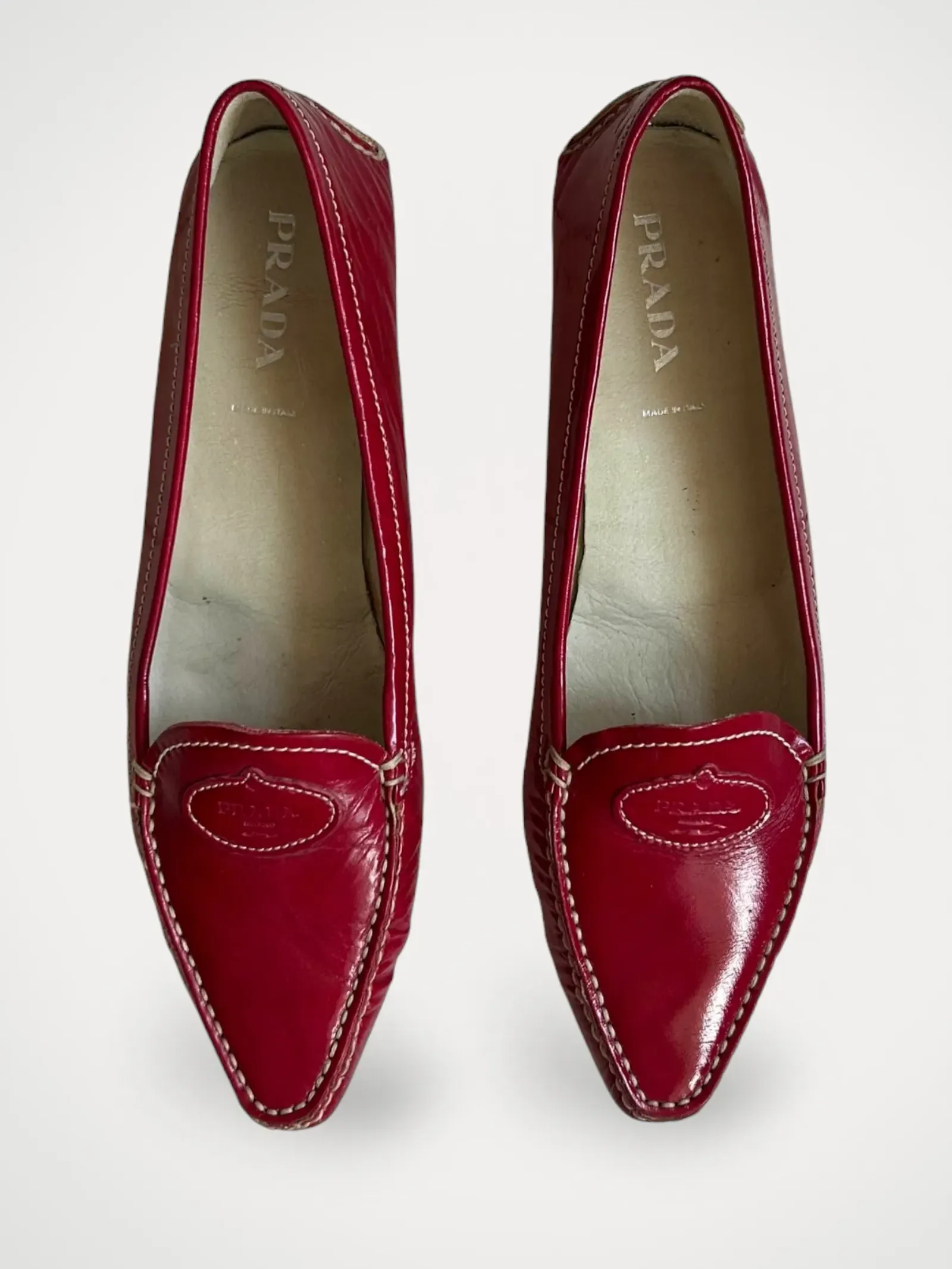 Prada-skinnloafers