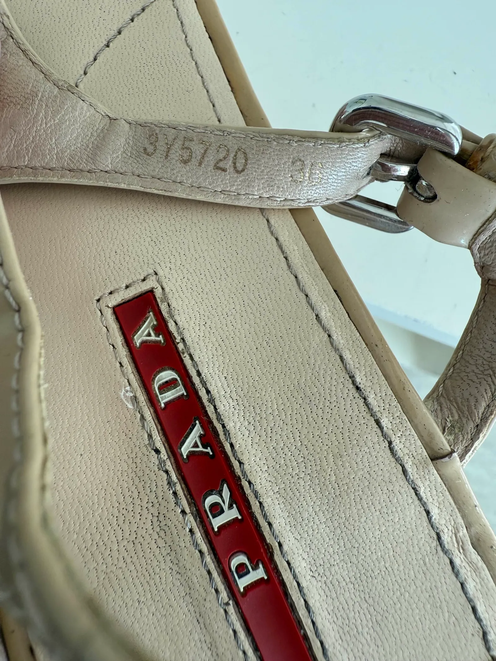Prada-skinnsandaler - Image 3