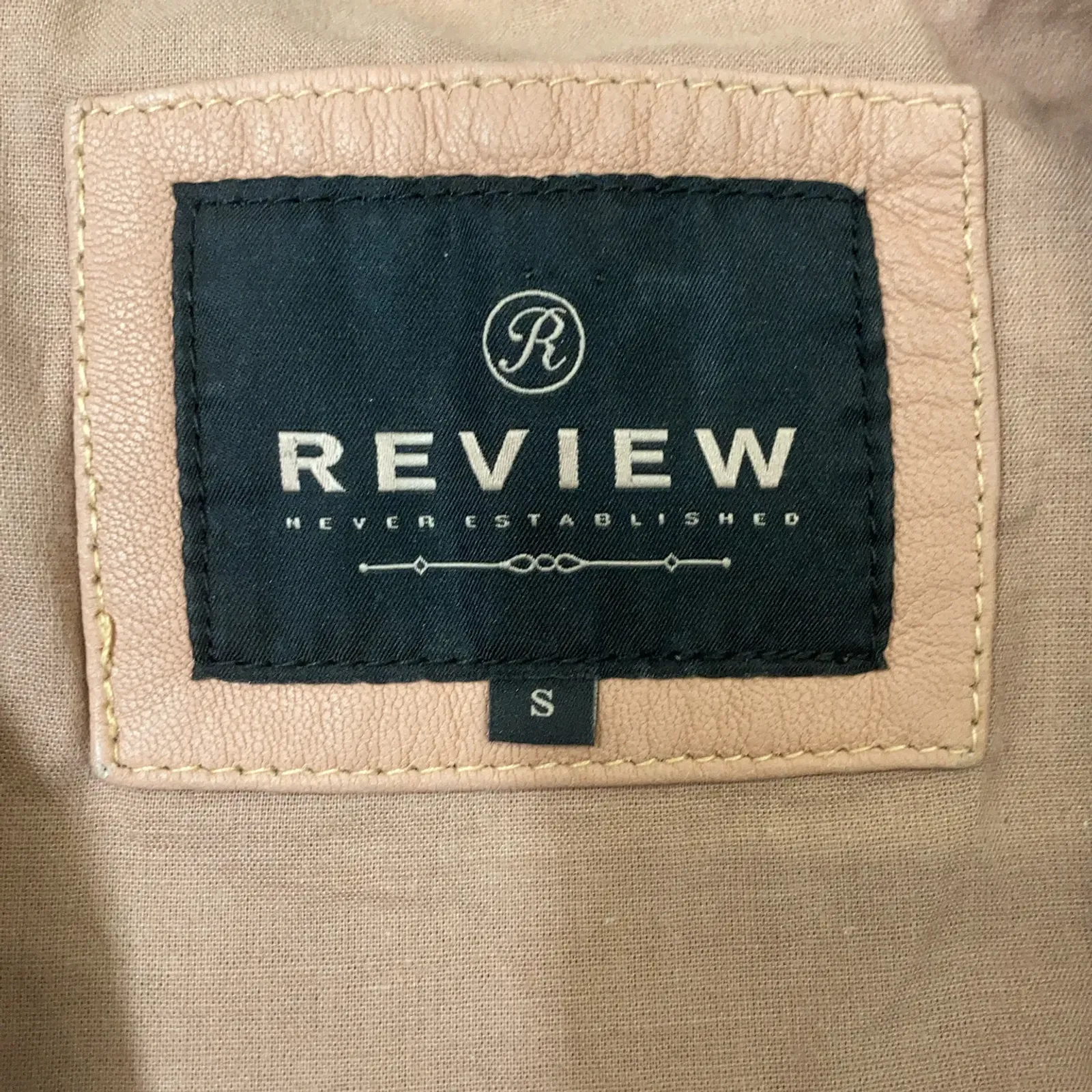 Review-skinnjacka - Image 3