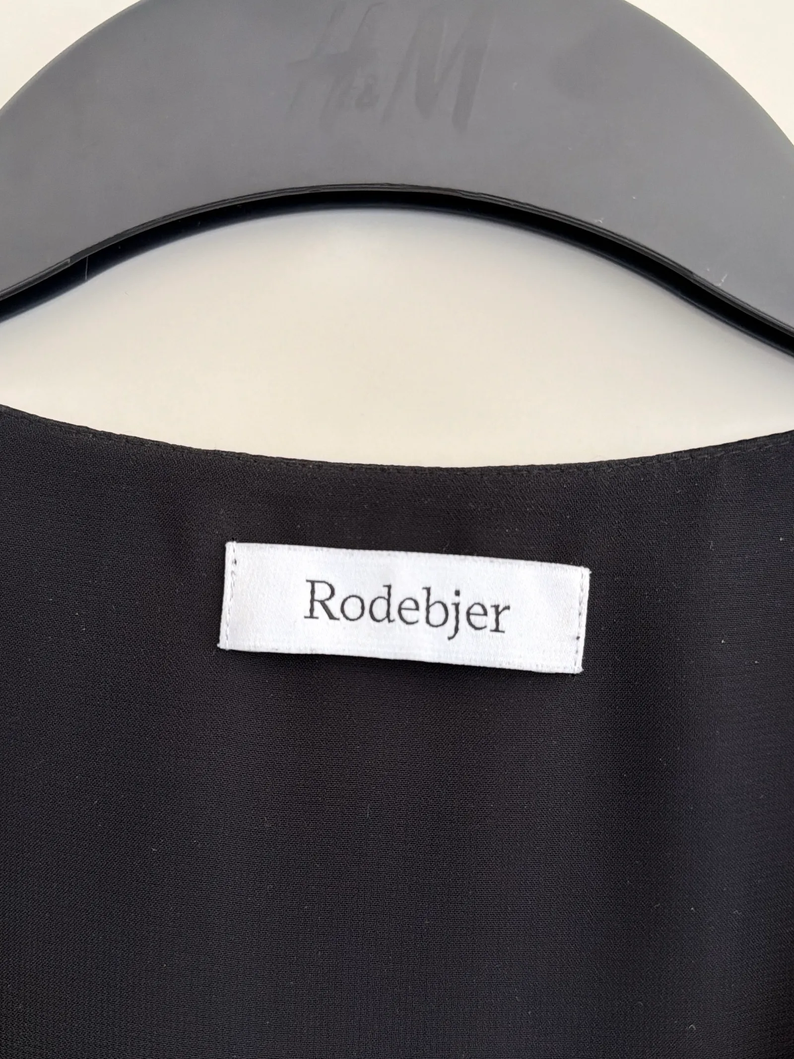 Rodebjer-sidenklänning - Image 2