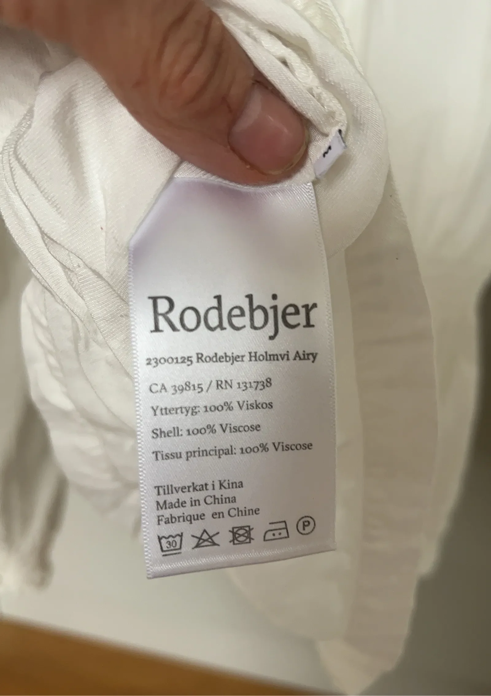 Rodebjer Holmvi Airy-blus - Image 5