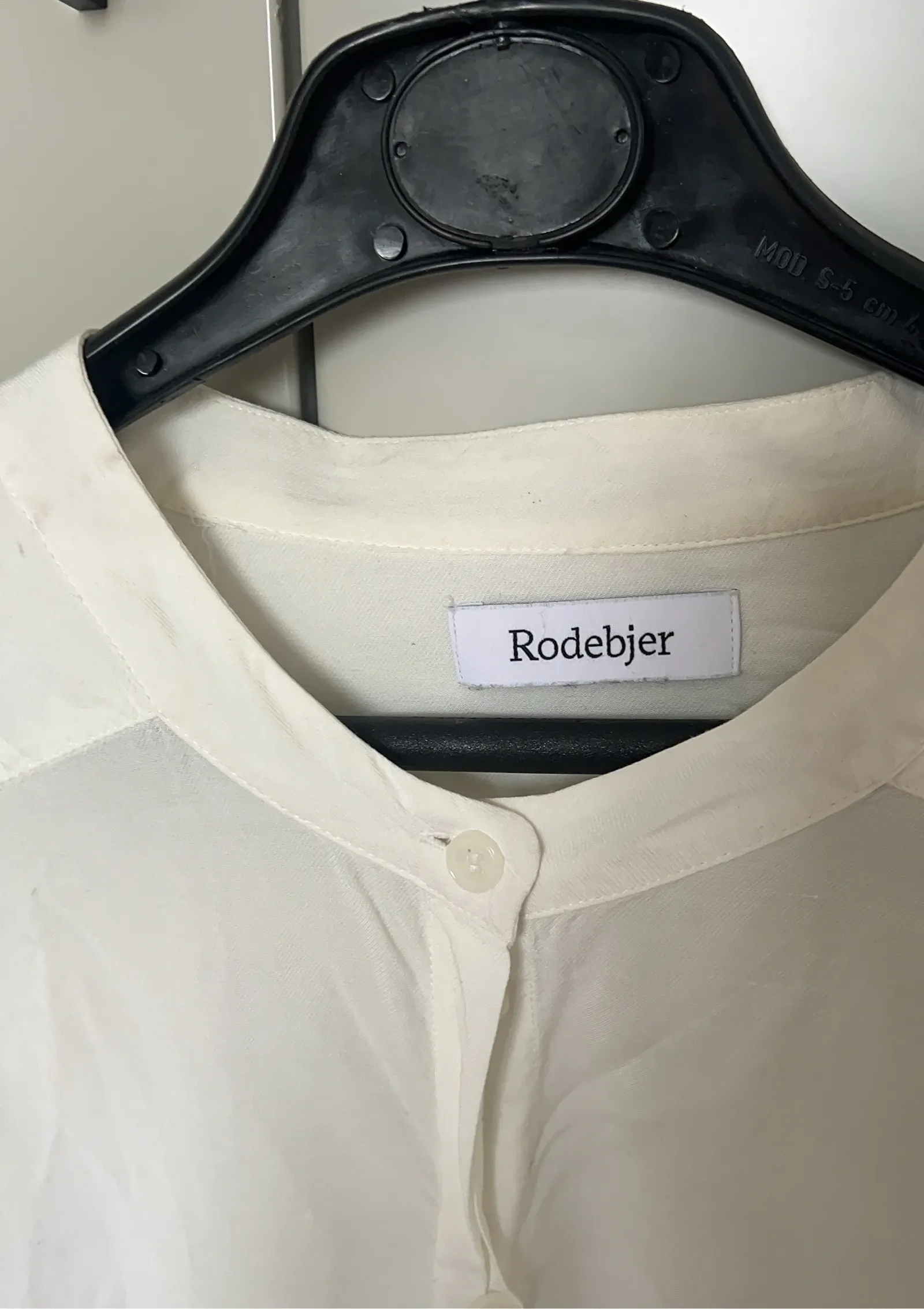Rodebjer Holmvi Airy-blus - Image 6