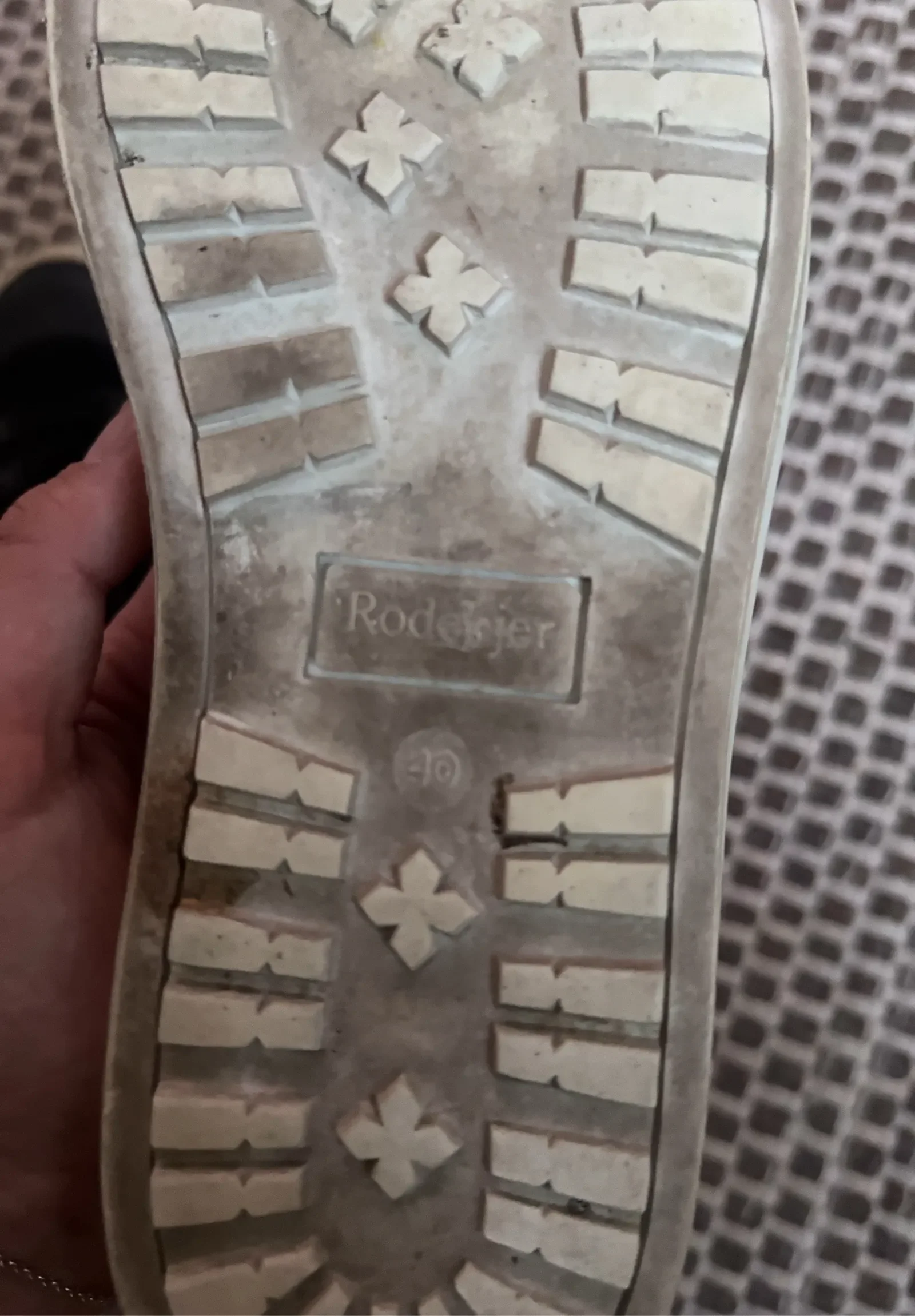 Rodebjer-skinnsneakers - Image 3