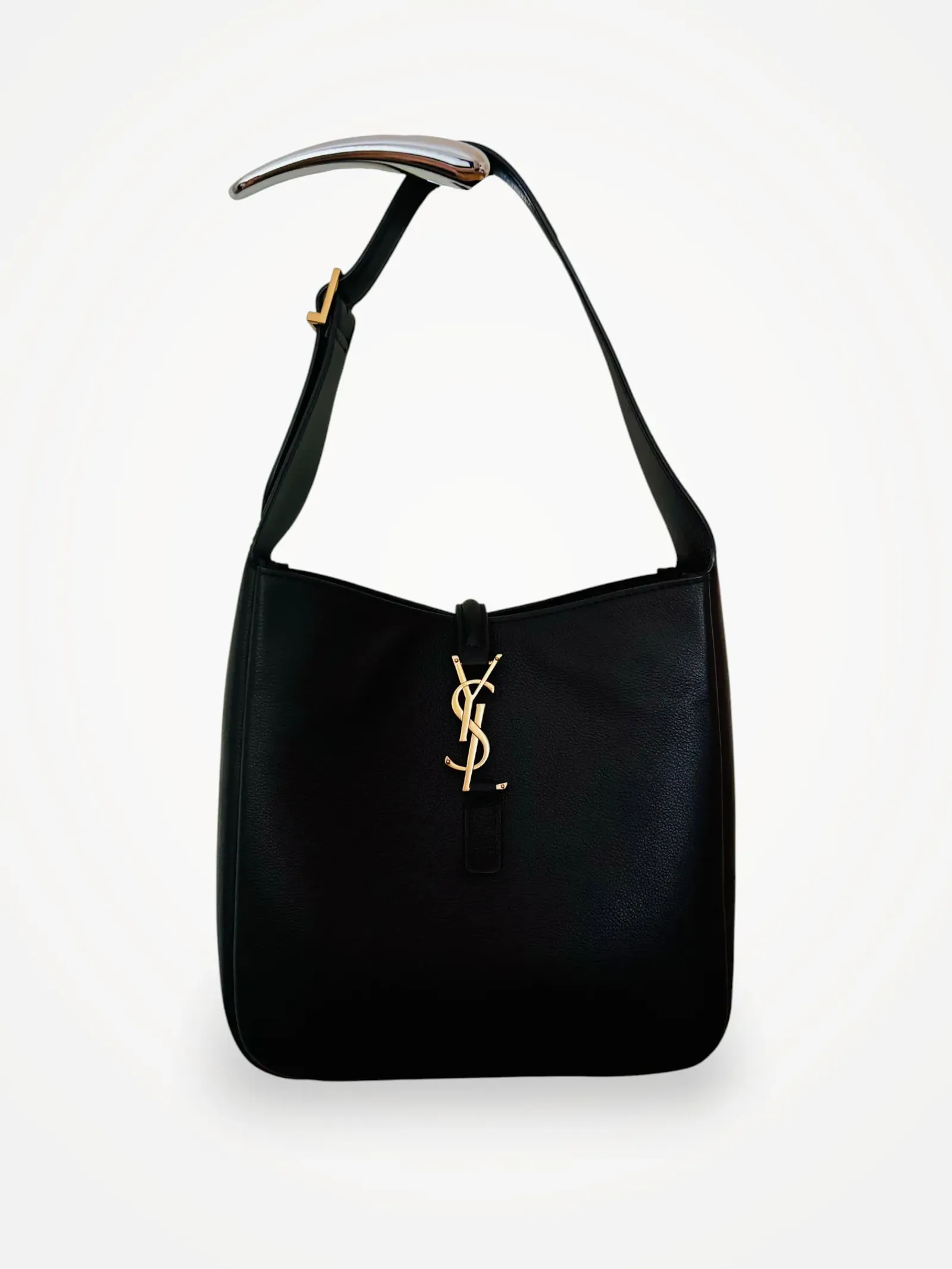 Saint Laurent Le 5 À 7 Supple Small In Smooth Leather-skinnhandväska