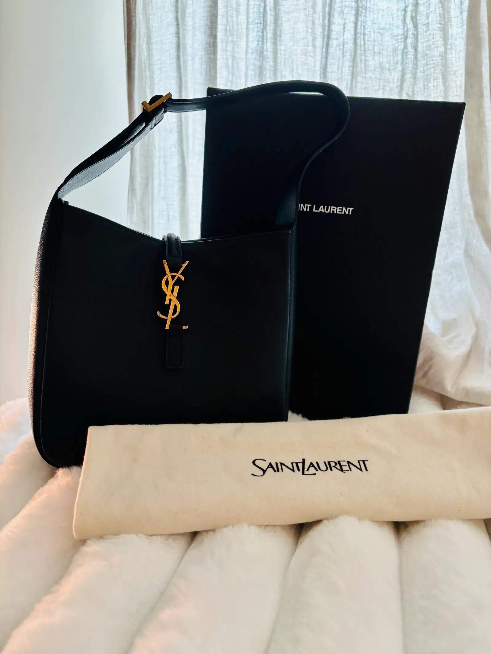 Saint Laurent Le 5 À 7 Supple Small In Smooth Leather-skinnhandväska - Image 5