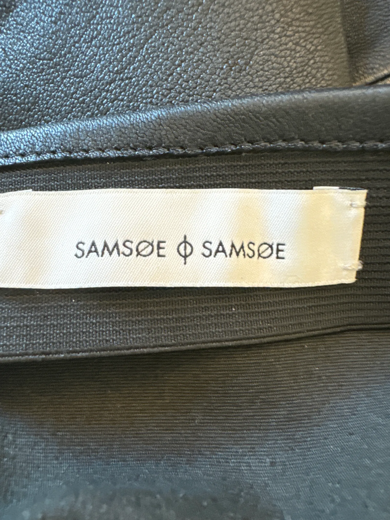 Samsøe Samsøe-skinnkjol - Image 2