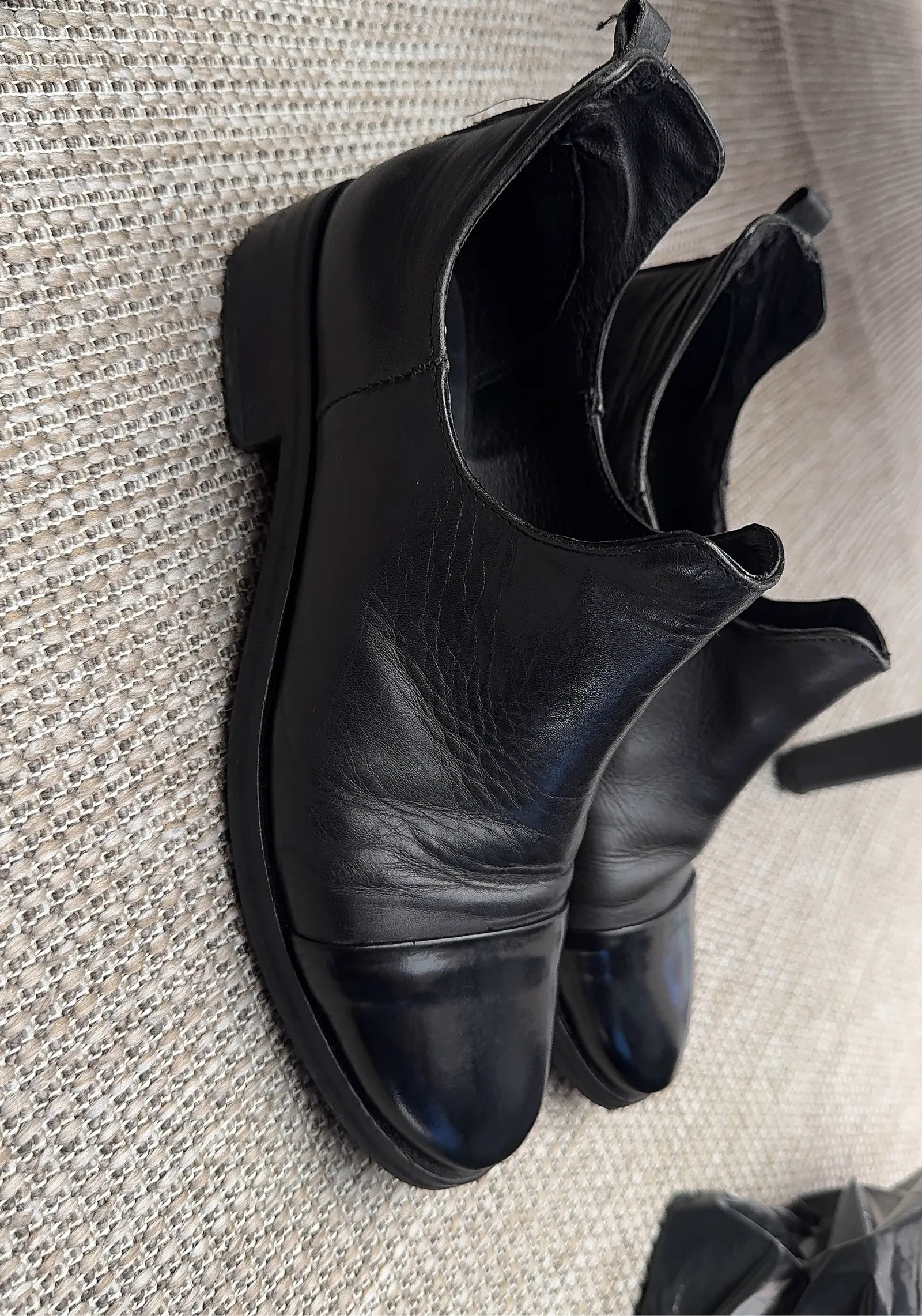Samsøe Samsøe-skinnsneakers - Image 4