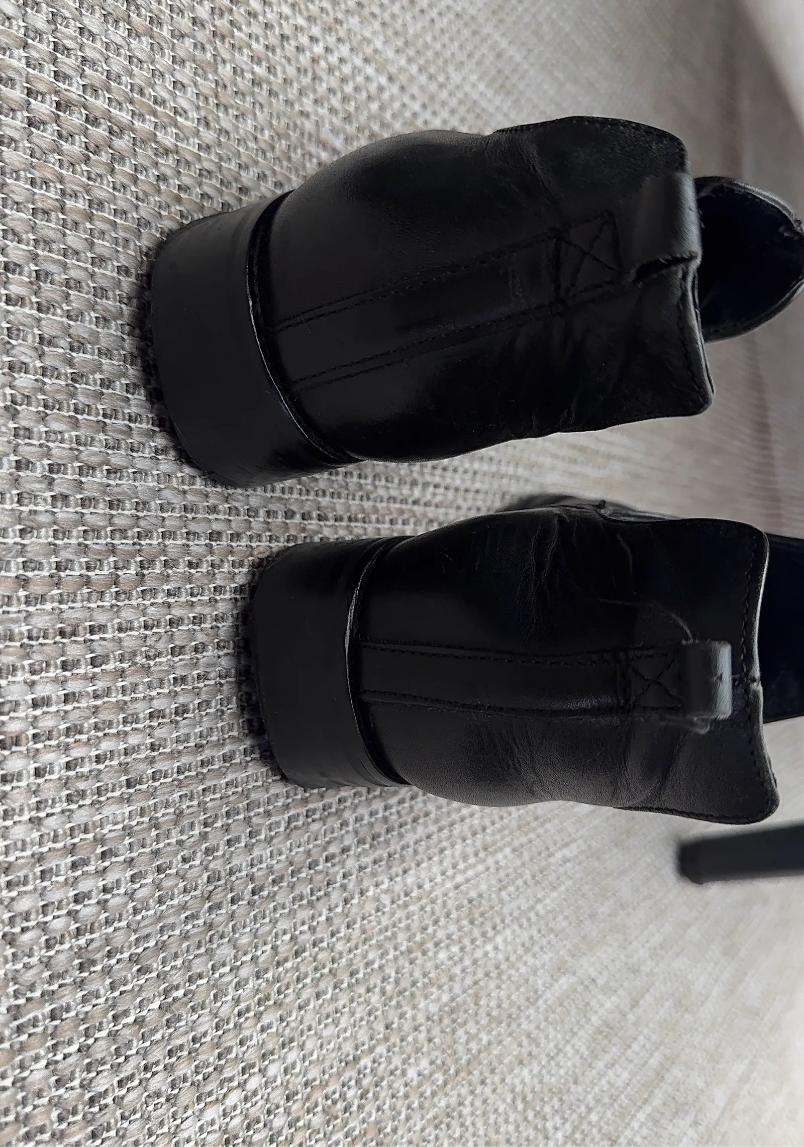 Samsøe Samsøe-skinnsneakers - Image 5