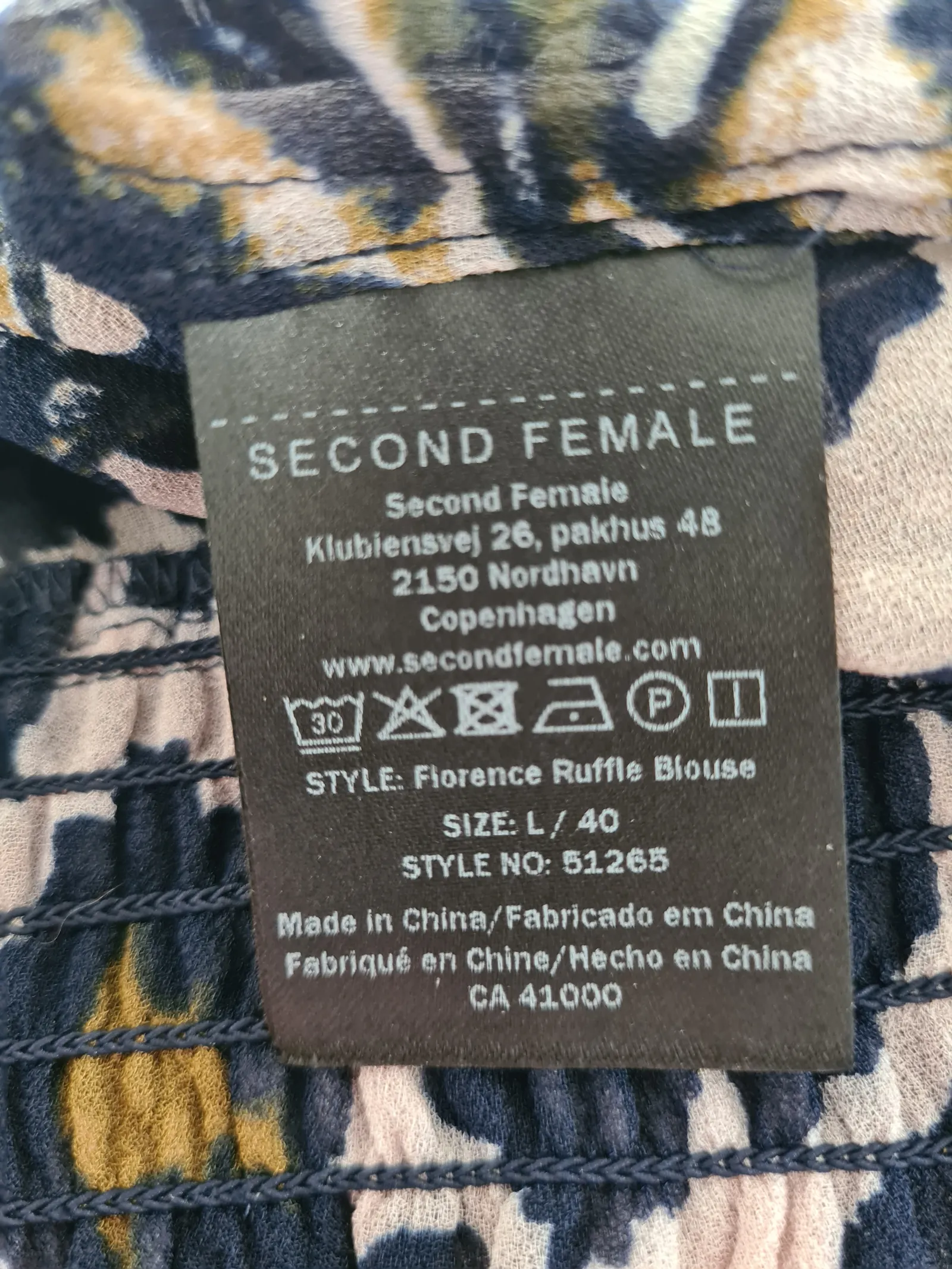 Second Female-blus - Image 3