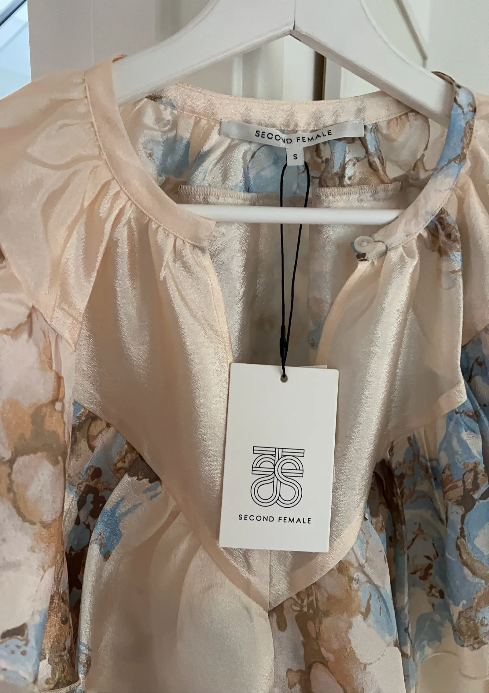 Second Female-blus NWT - Image 2