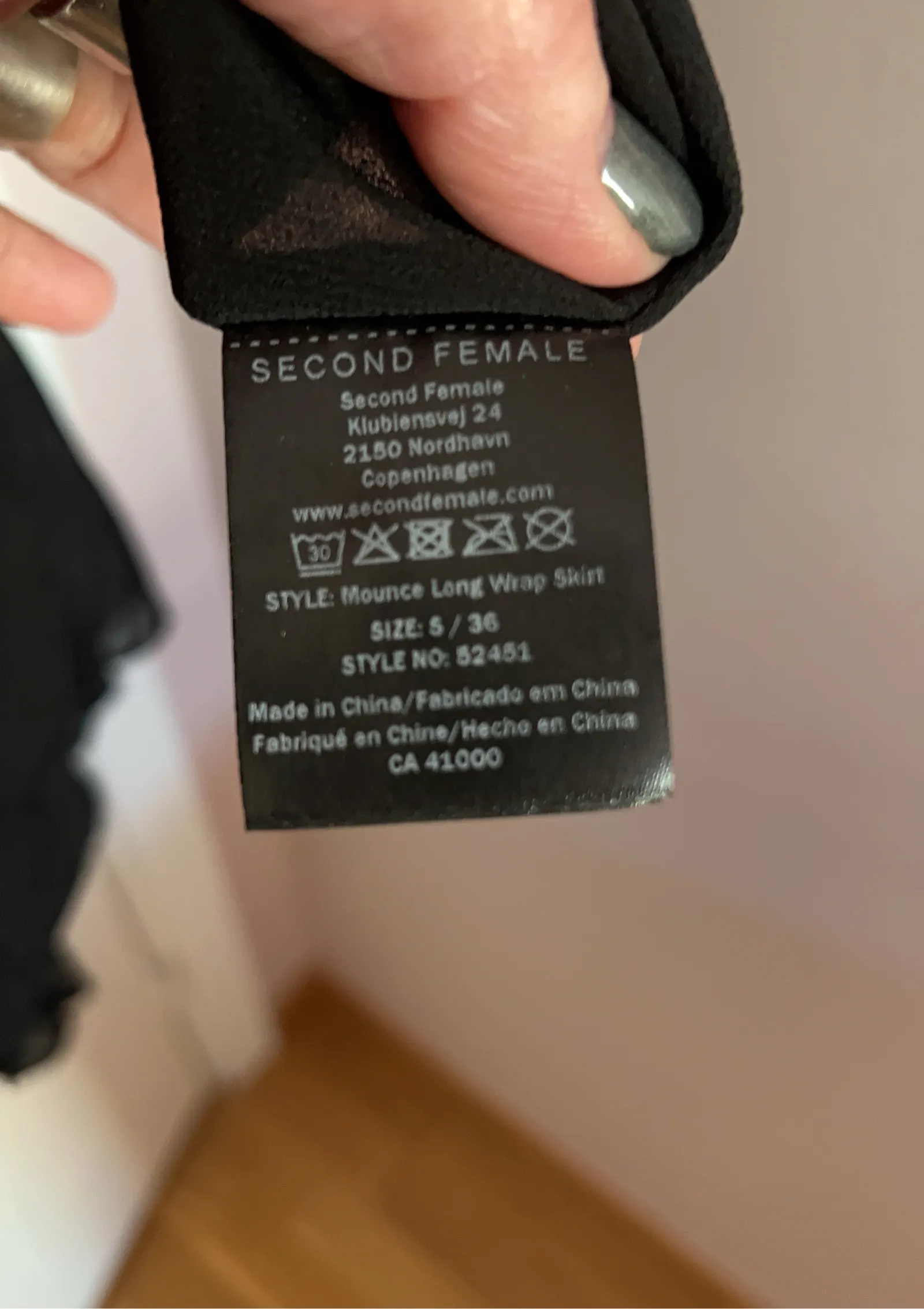 Second Female-kjol - Image 3