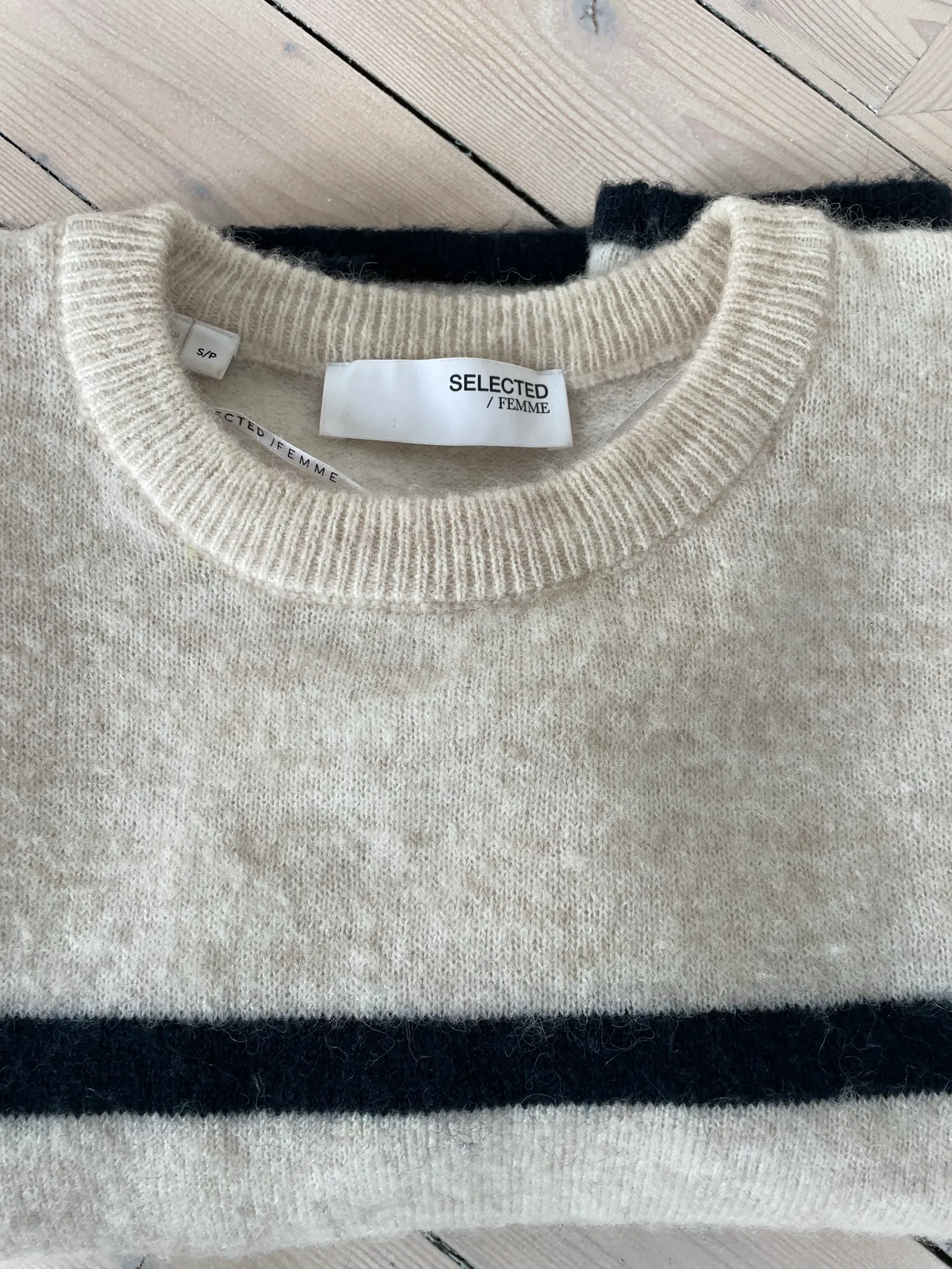SELECTED - Liliana-ullt-shirt NWOT - Image 4