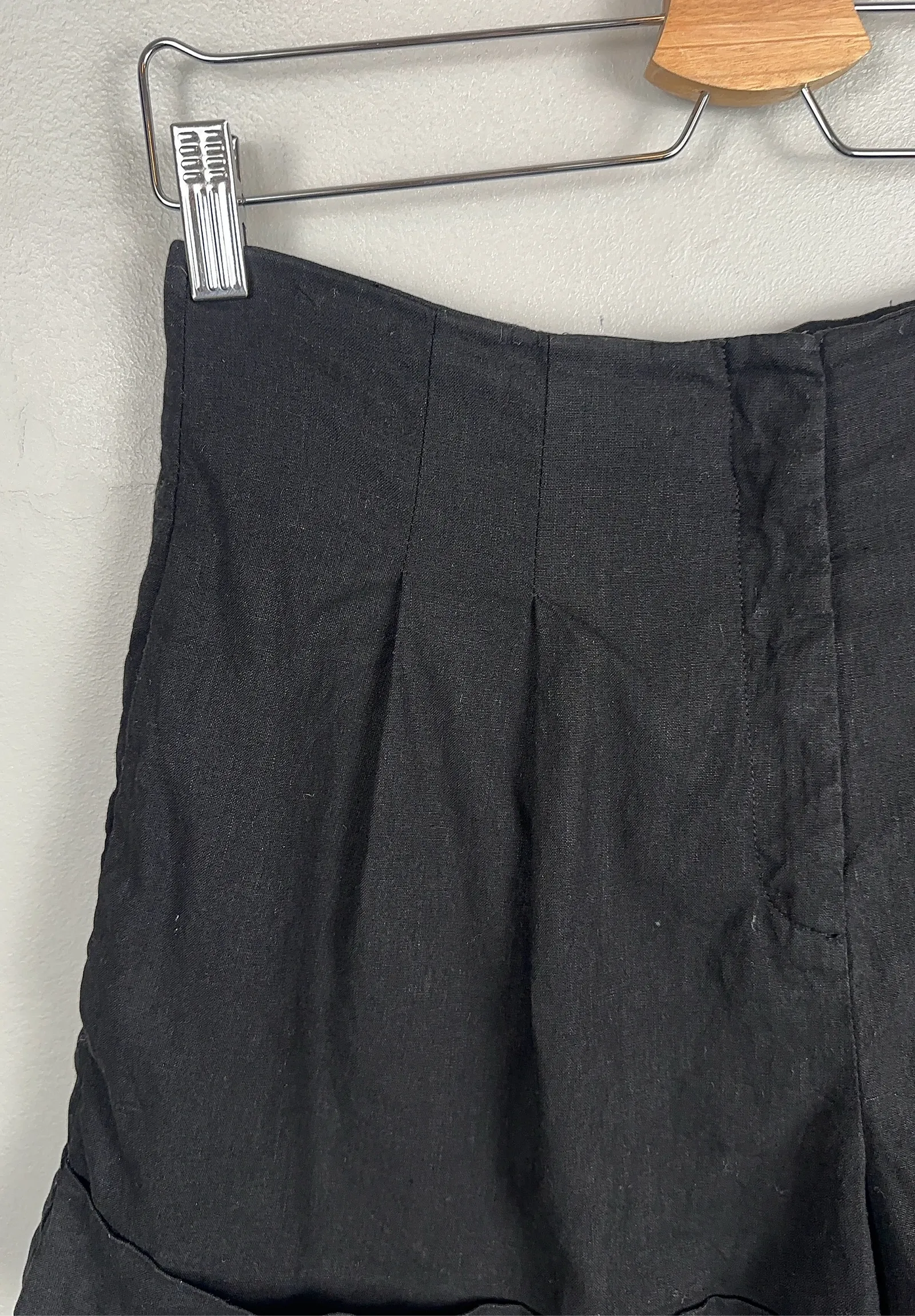 Catherine Malandeino-linneshorts - Image 7