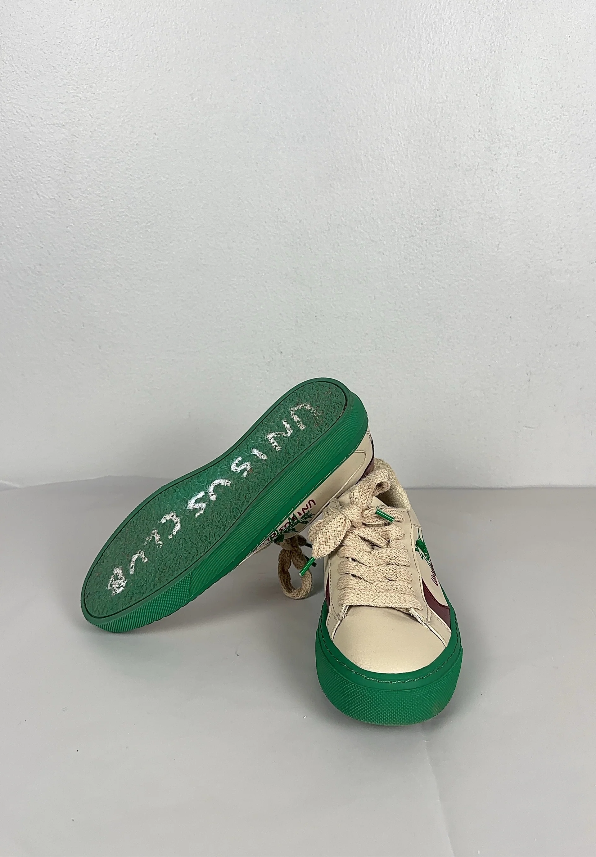 Unisus Club-sneakers NWOT - Image 4