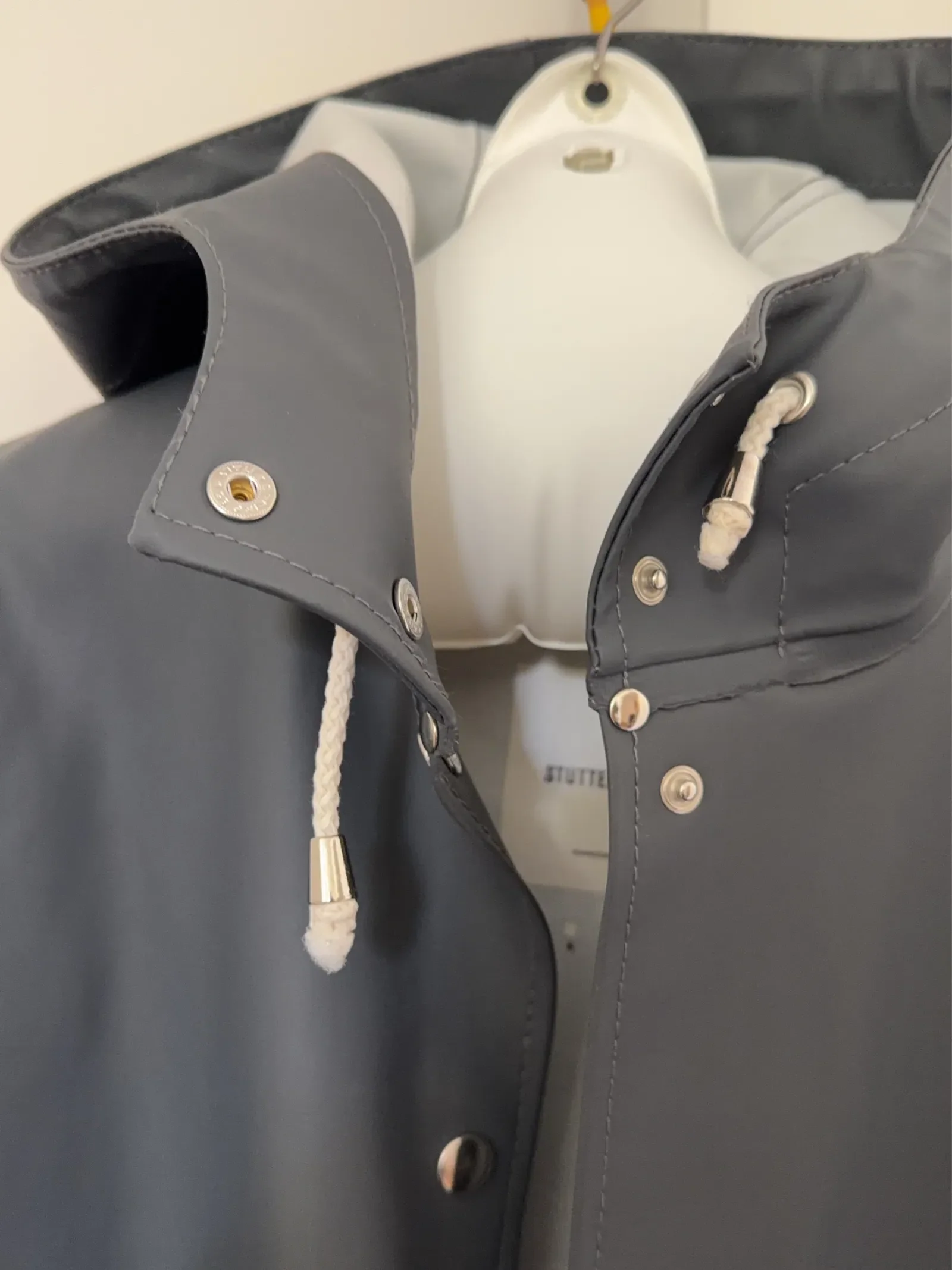 Stutterheim Stockholm-regnjacka - Image 4
