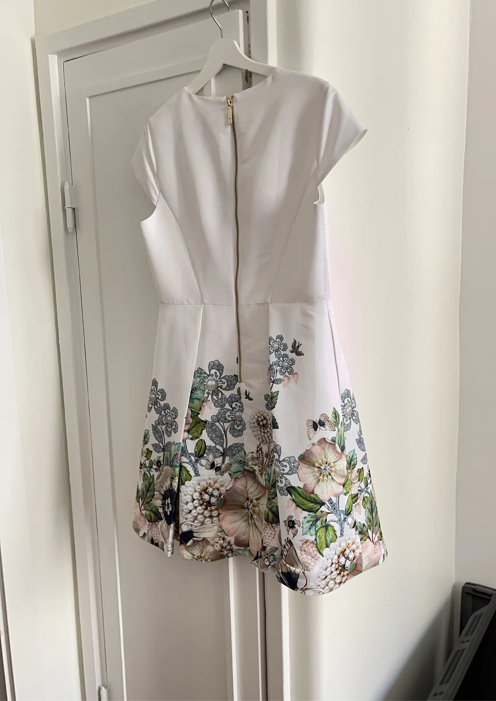 Ted Baker-klänning - Image 3
