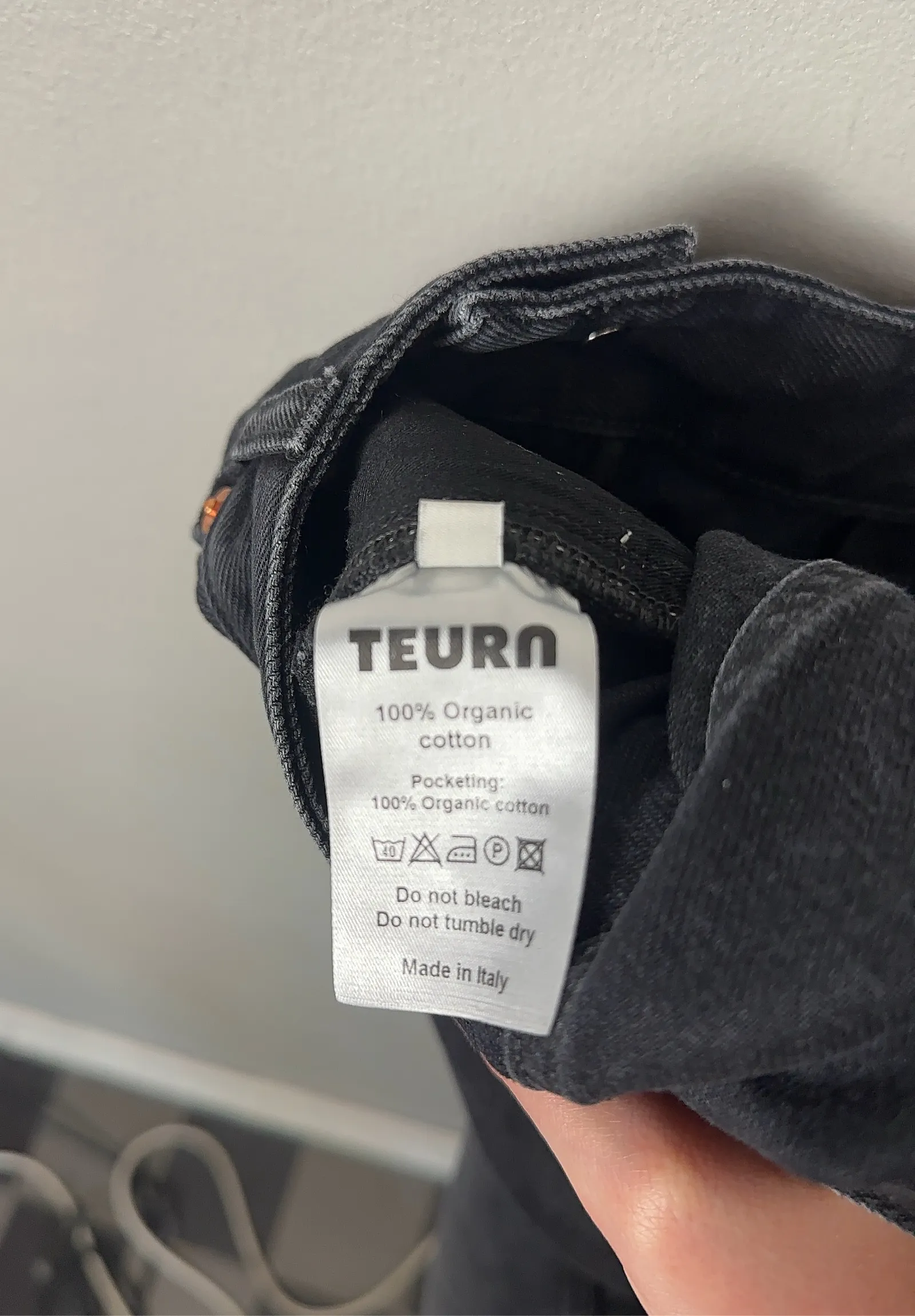 Teurn Studios-shorts - Image 3