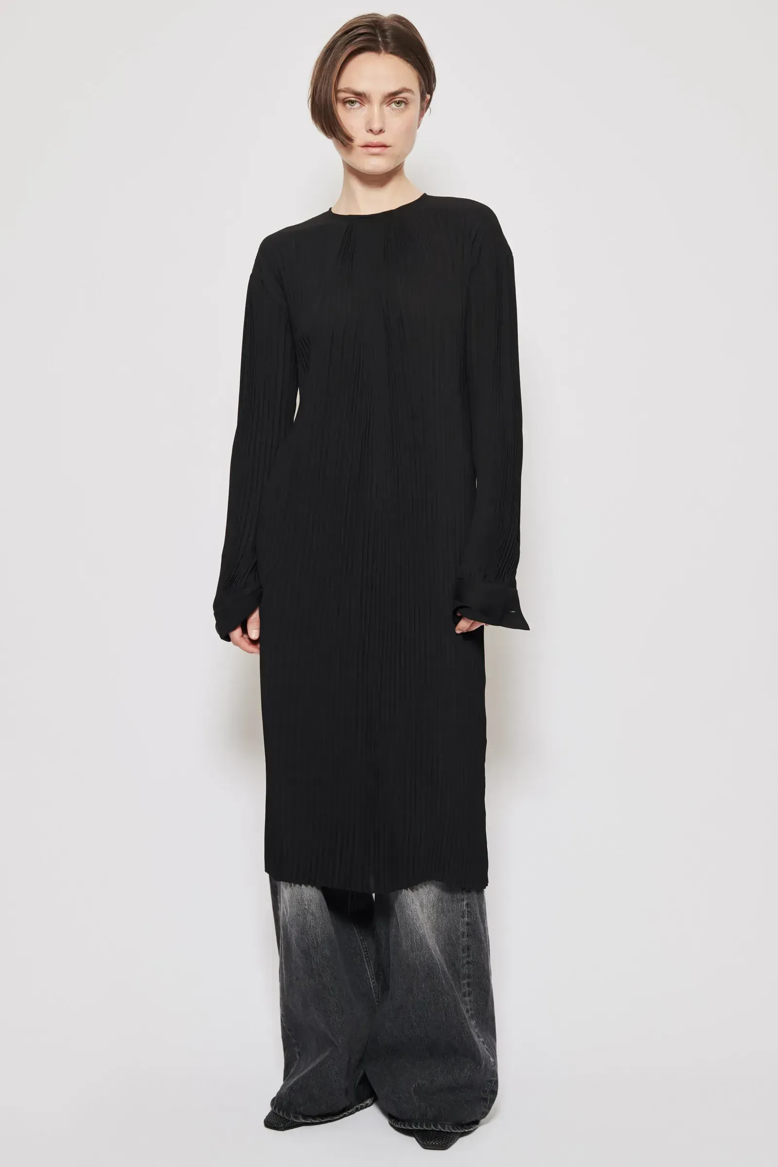 Teurn Studios Tuva Black-klänning NWT