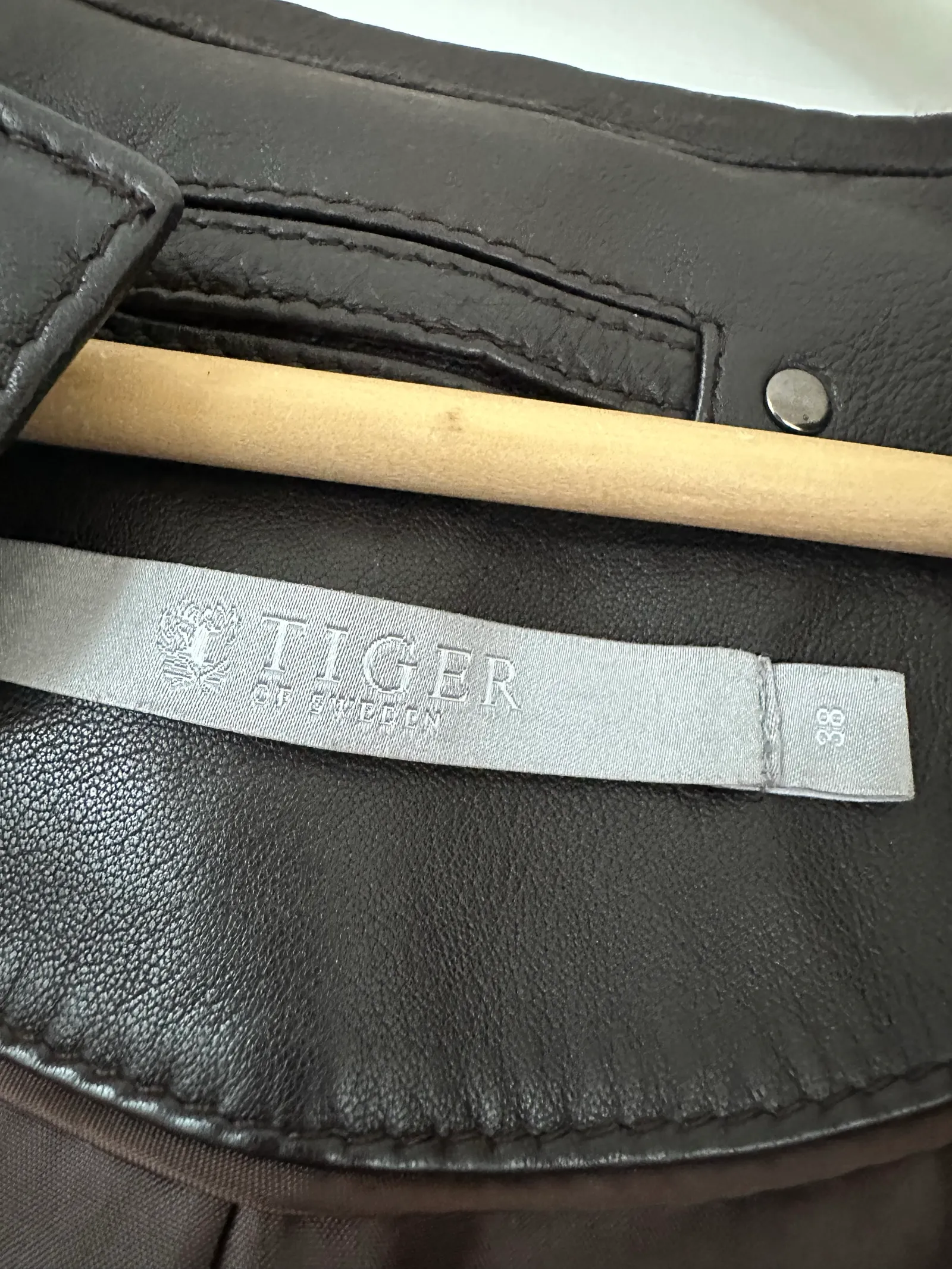 Tiger of Sweden Cherry-skinnjacka - Image 2