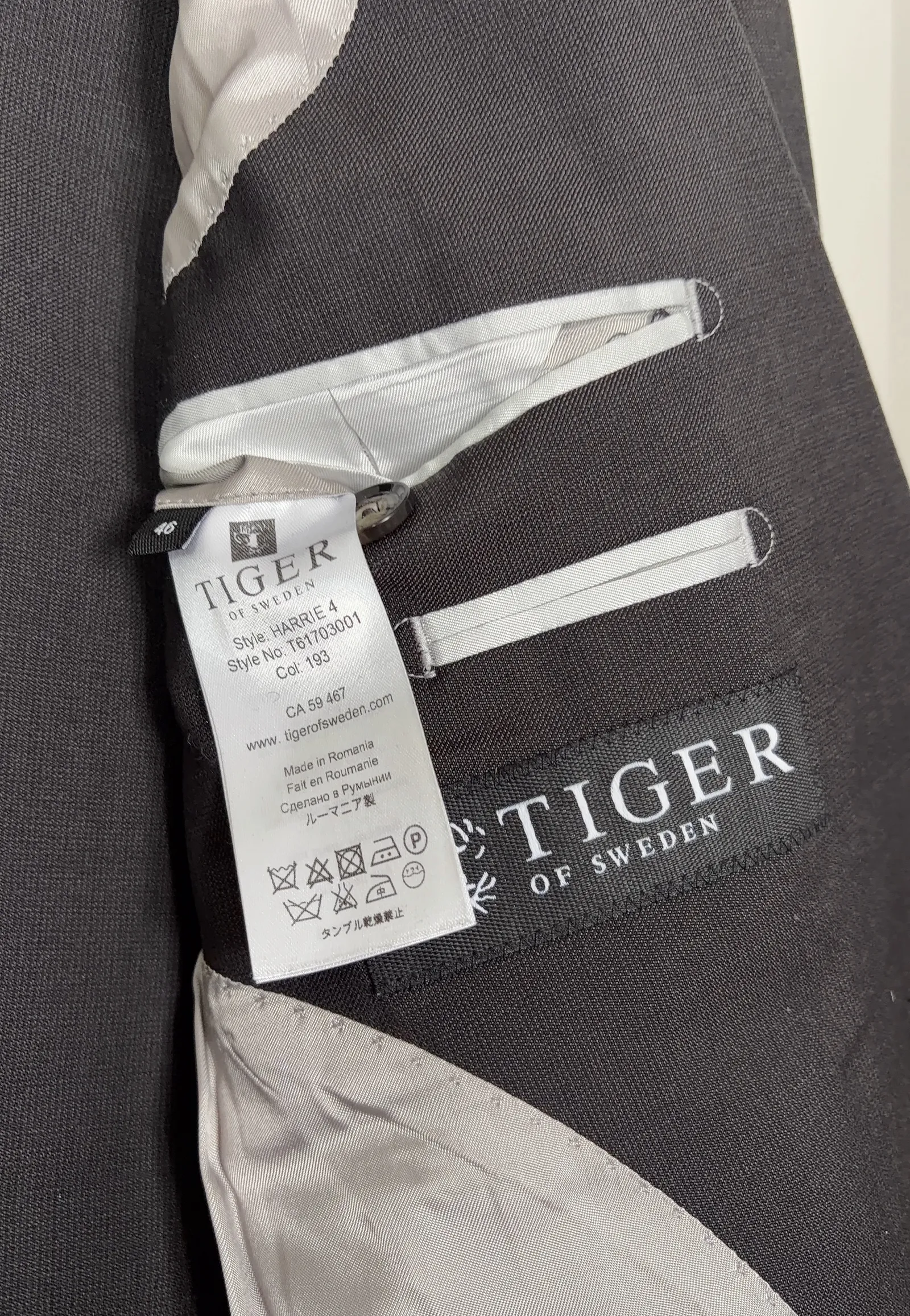 Tiger of Sweden Harrie 4 Färg Antracit-ullkostym - Image 2