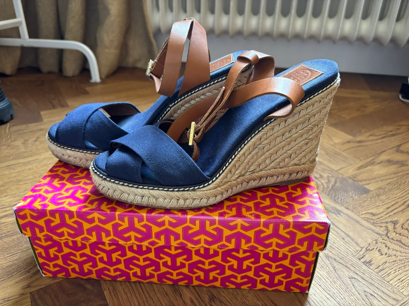 Tory Burch Bernadine Espadrille-skinnsandaler - Image 2