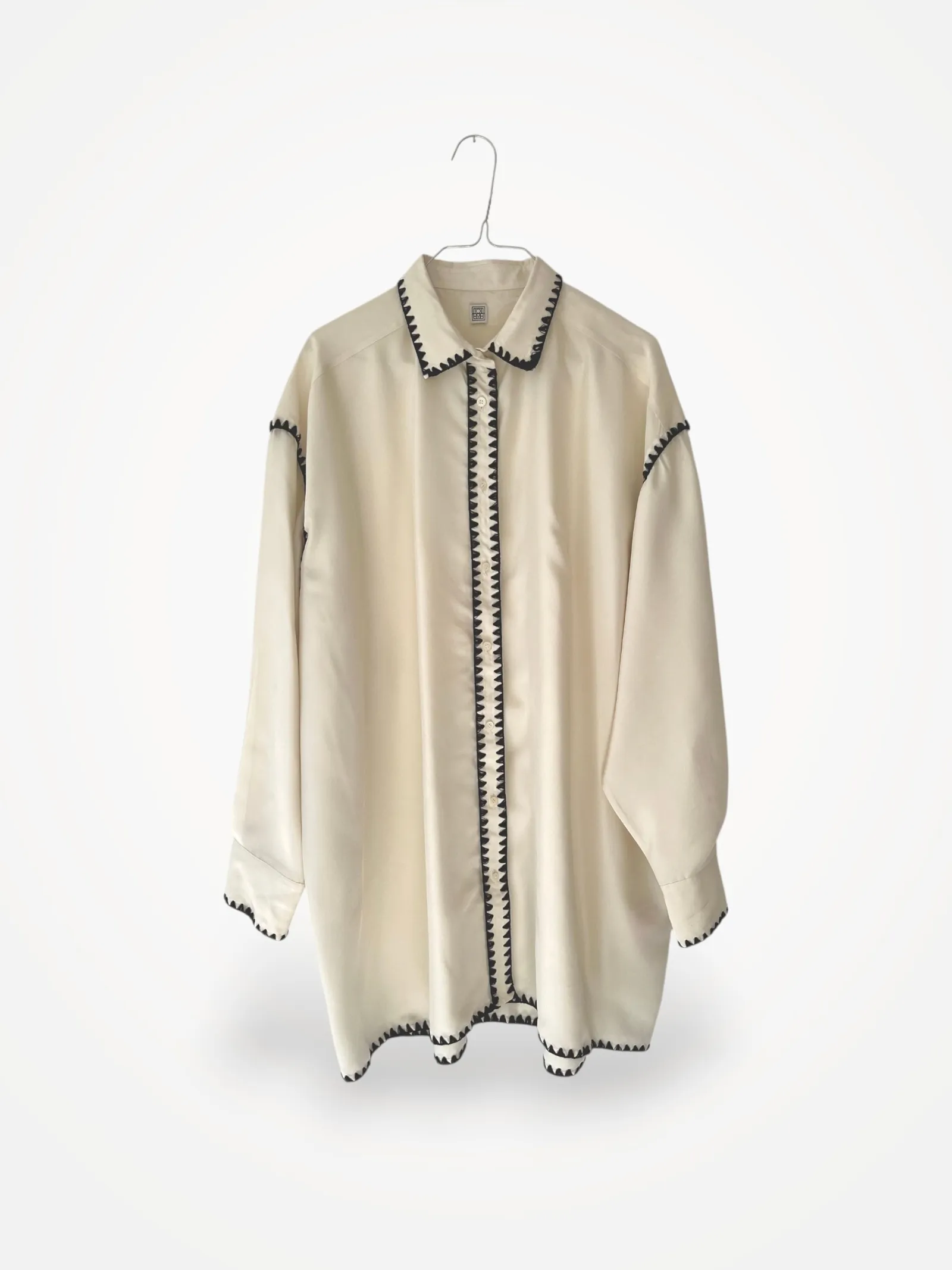Toteme Long Embroidered Silk-sidenskjorta