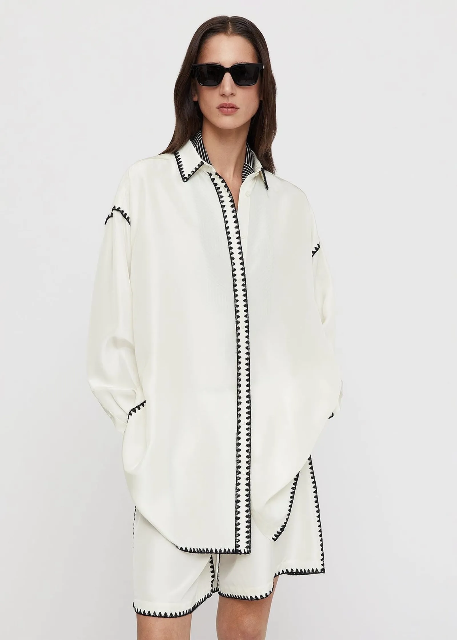 Toteme Long Embroidered Silk-sidenskjorta - Image 5